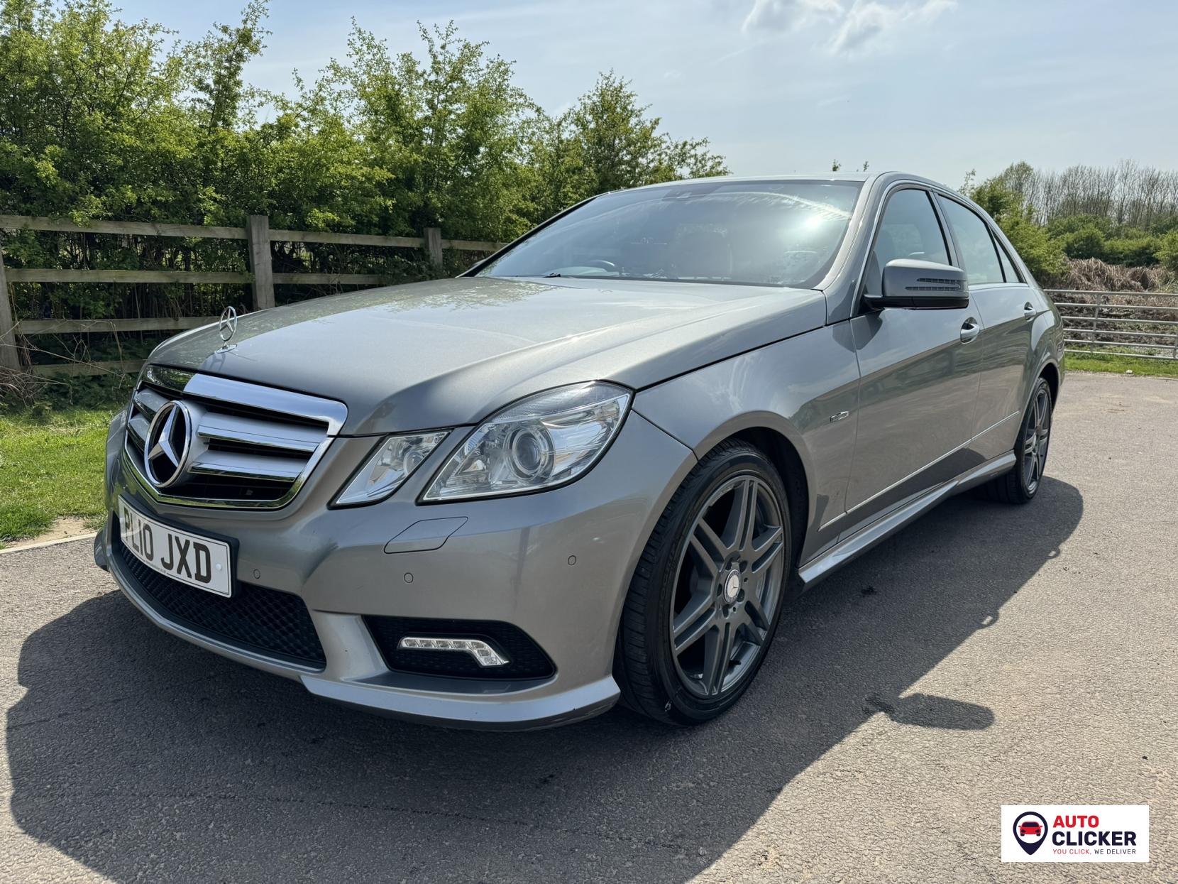 Mercedes-Benz E Class 2.1 E250 CDI BlueEfficiency Sport Saloon 4dr Diesel Tiptronic Euro 5 (204 ps)