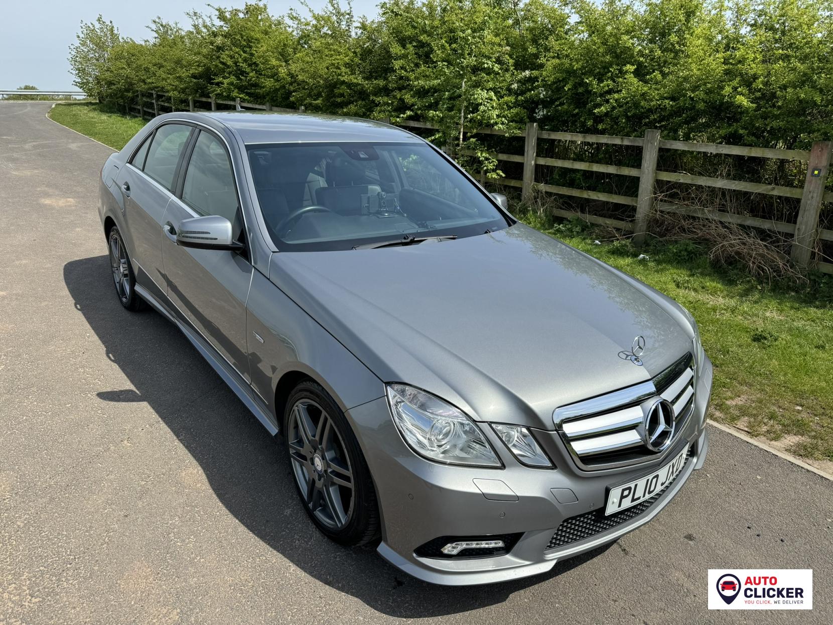 Mercedes-Benz E Class 2.1 E250 CDI BlueEfficiency Sport Saloon 4dr Diesel Tiptronic Euro 5 (204 ps)