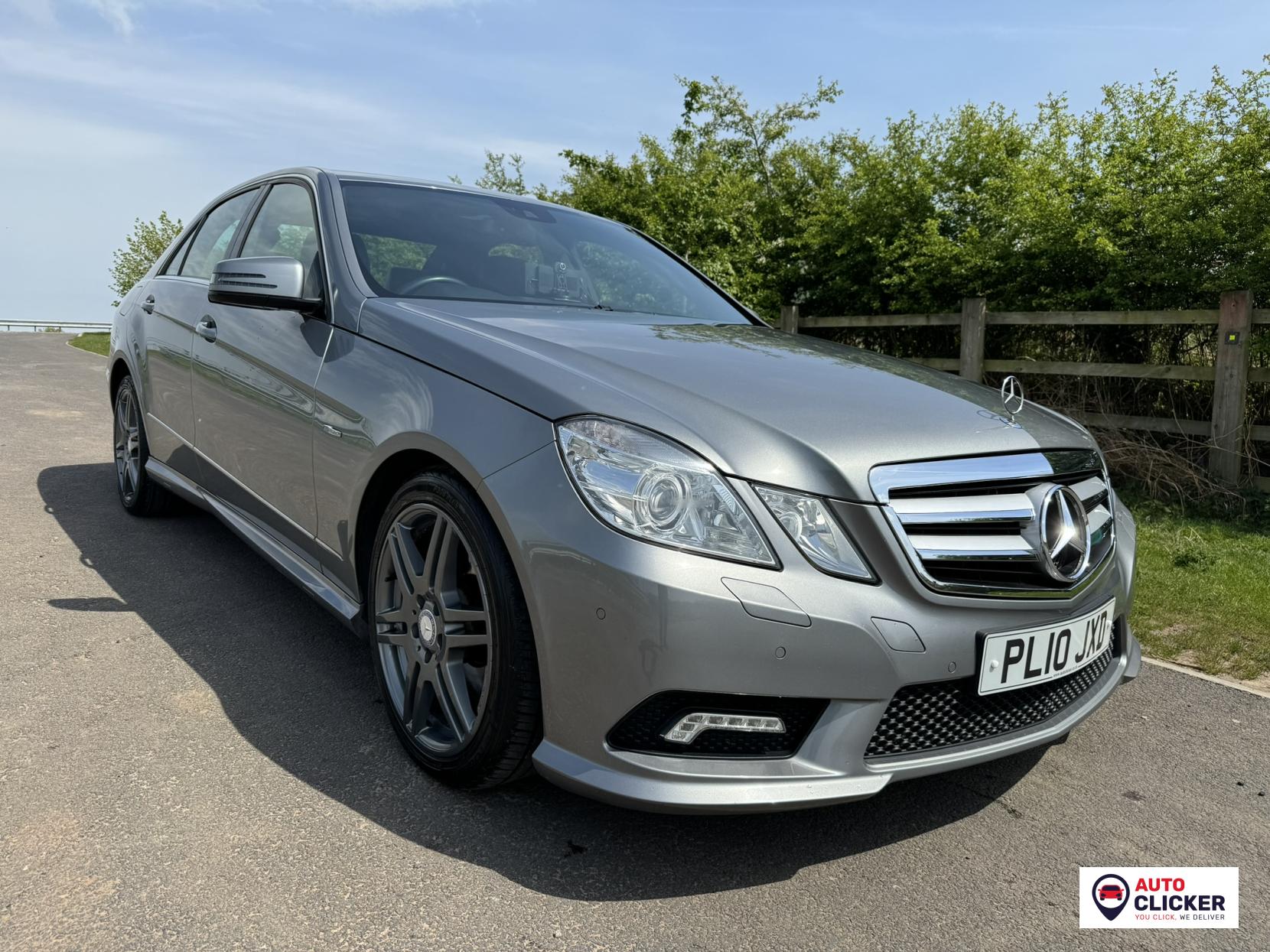 Mercedes-Benz E Class 2.1 E250 CDI BlueEfficiency Sport Saloon 4dr Diesel Tiptronic Euro 5 (204 ps)