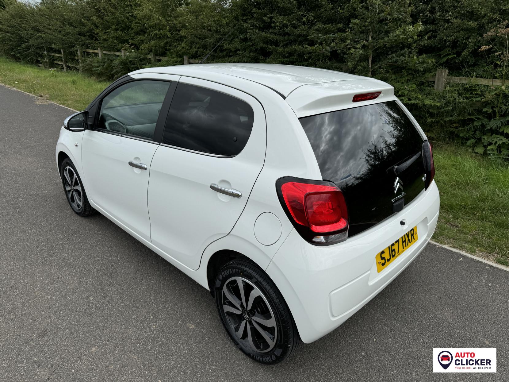 Citroen C1 1.2 PureTech Flair Hatchback 5dr Petrol Manual Euro 6 (82 ps)