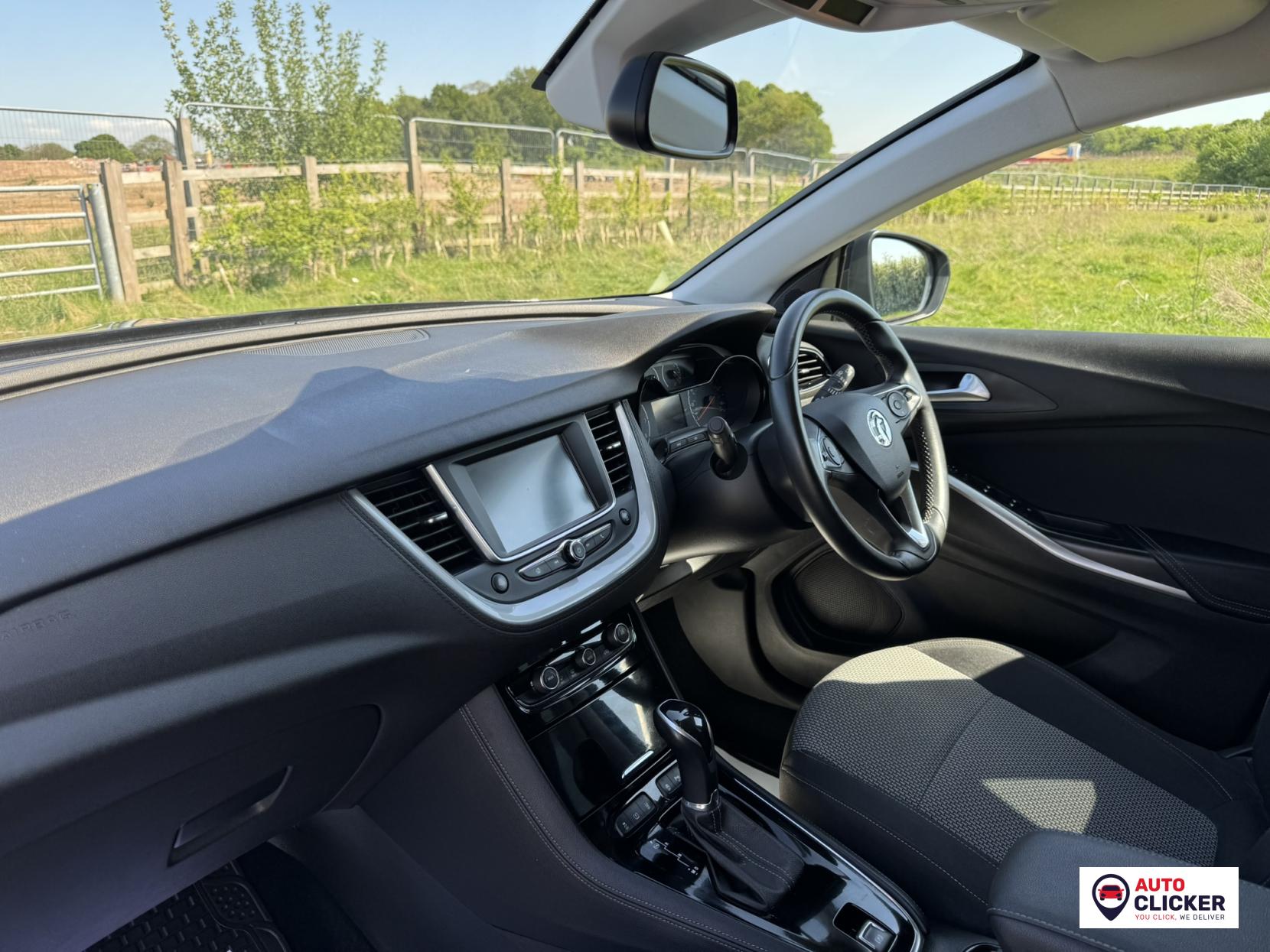 Vauxhall Grandland X 1.2 Turbo SE SUV 5dr Petrol Auto 8Spd Euro 6 (s/s) (130 ps)