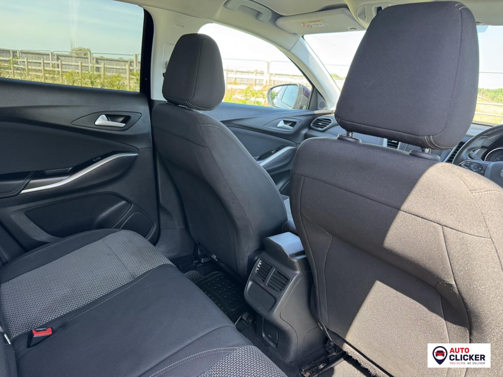 Vauxhall Grandland X 1.2 Turbo SE SUV 5dr Petrol Auto 8Spd Euro 6 (s/s) (130 ps)