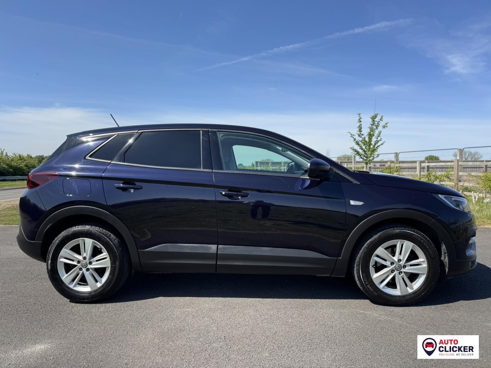 Vauxhall Grandland X 1.2 Turbo SE SUV 5dr Petrol Auto 8Spd Euro 6 (s/s) (130 ps)