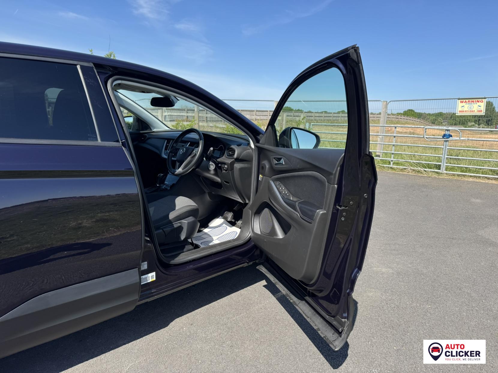 Vauxhall Grandland X 1.2 Turbo SE SUV 5dr Petrol Auto 8Spd Euro 6 (s/s) (130 ps)