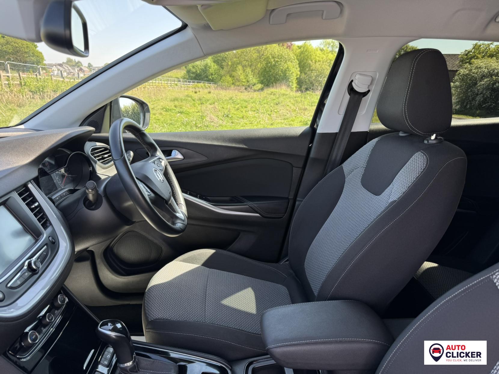 Vauxhall Grandland X 1.2 Turbo SE SUV 5dr Petrol Auto 8Spd Euro 6 (s/s) (130 ps)