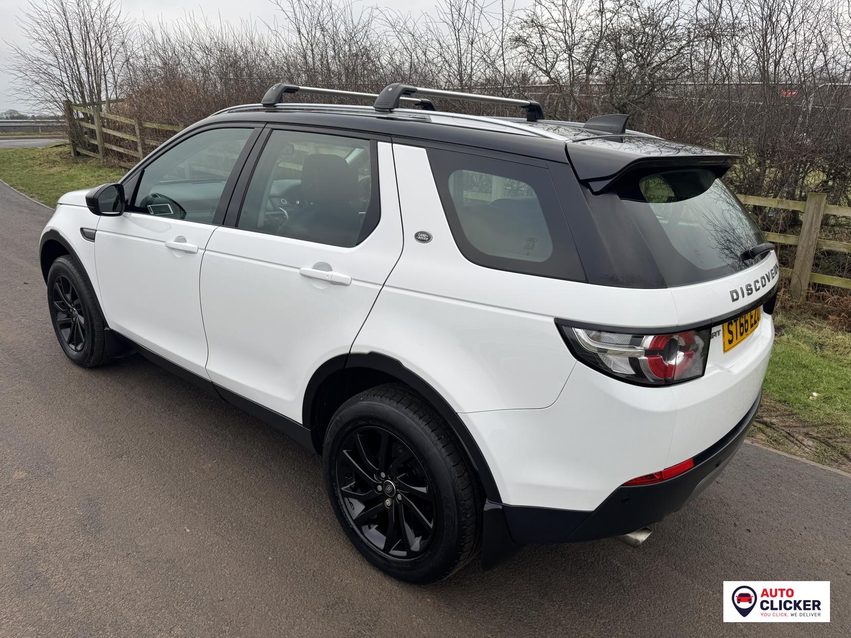 Land Rover Discovery Sport 2.0 TD4 SE Tech SUV 5dr Diesel Auto 4WD Euro 6 (s/s) (180 ps)