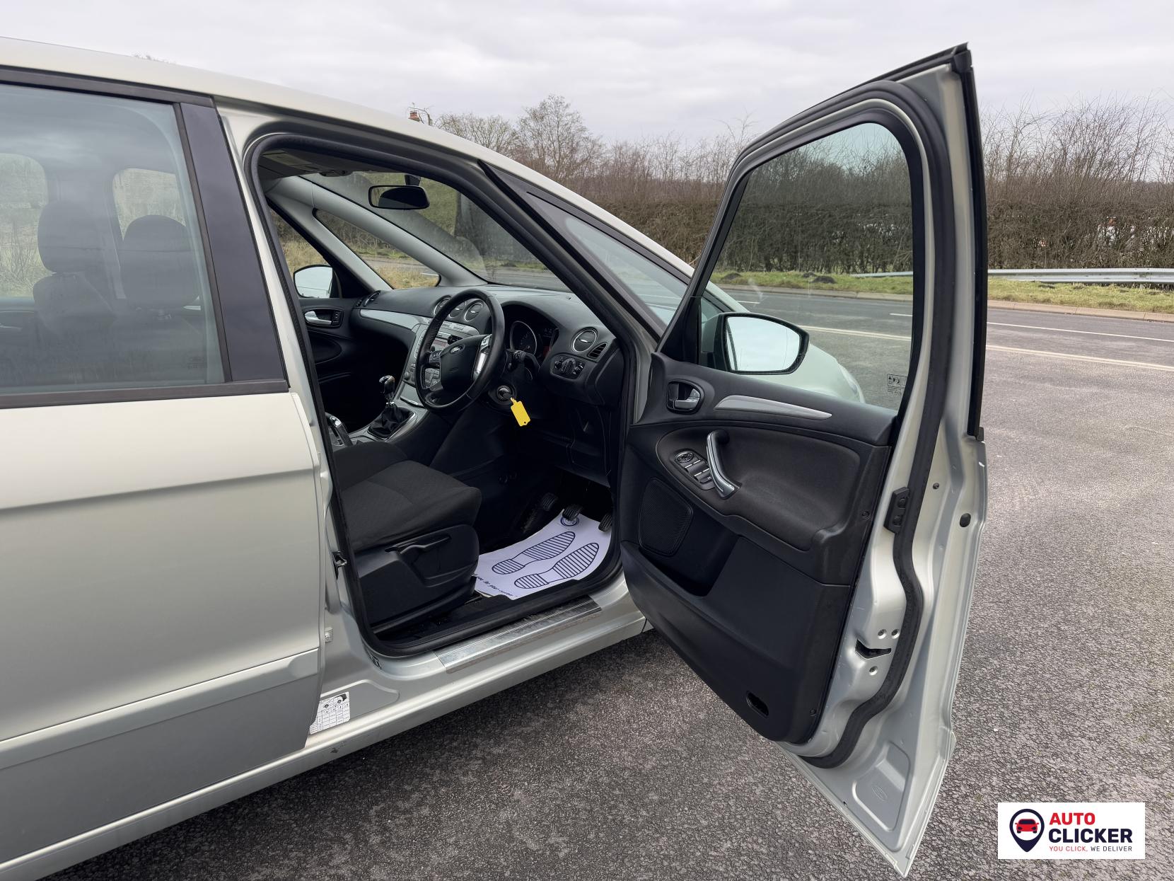 Ford S-Max 2.0 TDCi Zetec MPV 5dr Diesel Manual (164 g/km, 138 bhp)