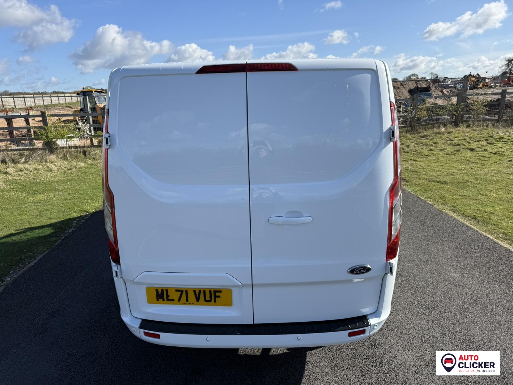 Ford Transit Custom 2.0 300 EcoBlue Limited Panel Van 5dr Diesel Auto L1 H1 Euro 6 (s/s) (130 ps)