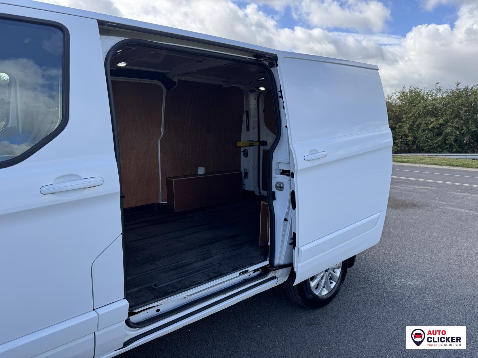 Ford Transit Custom 2.0 300 EcoBlue Limited Panel Van 5dr Diesel Auto L1 H1 Euro 6 (s/s) (130 ps)