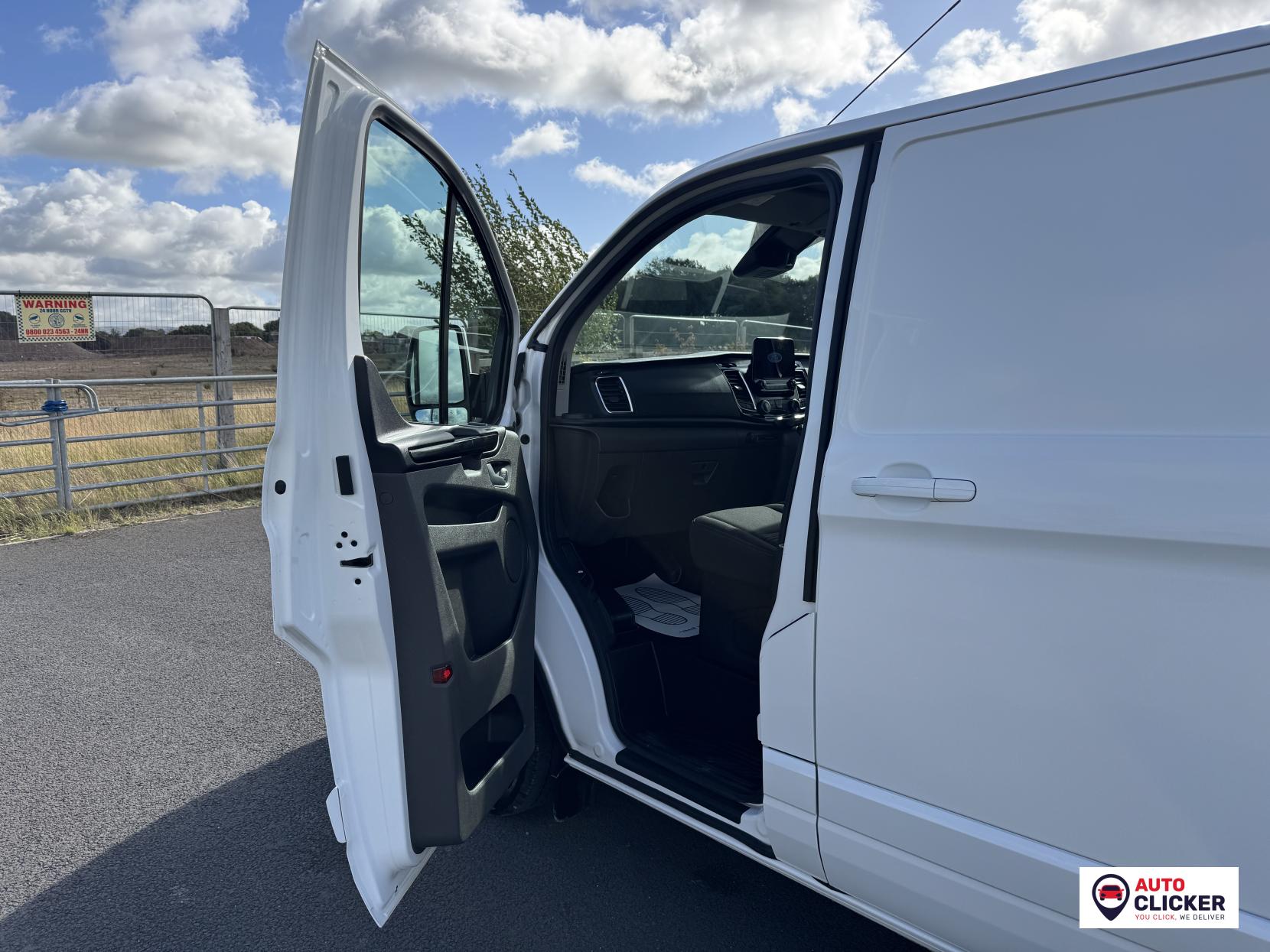 Ford Transit Custom 2.0 300 EcoBlue Limited Panel Van 5dr Diesel Auto L1 H1 Euro 6 (s/s) (130 ps)