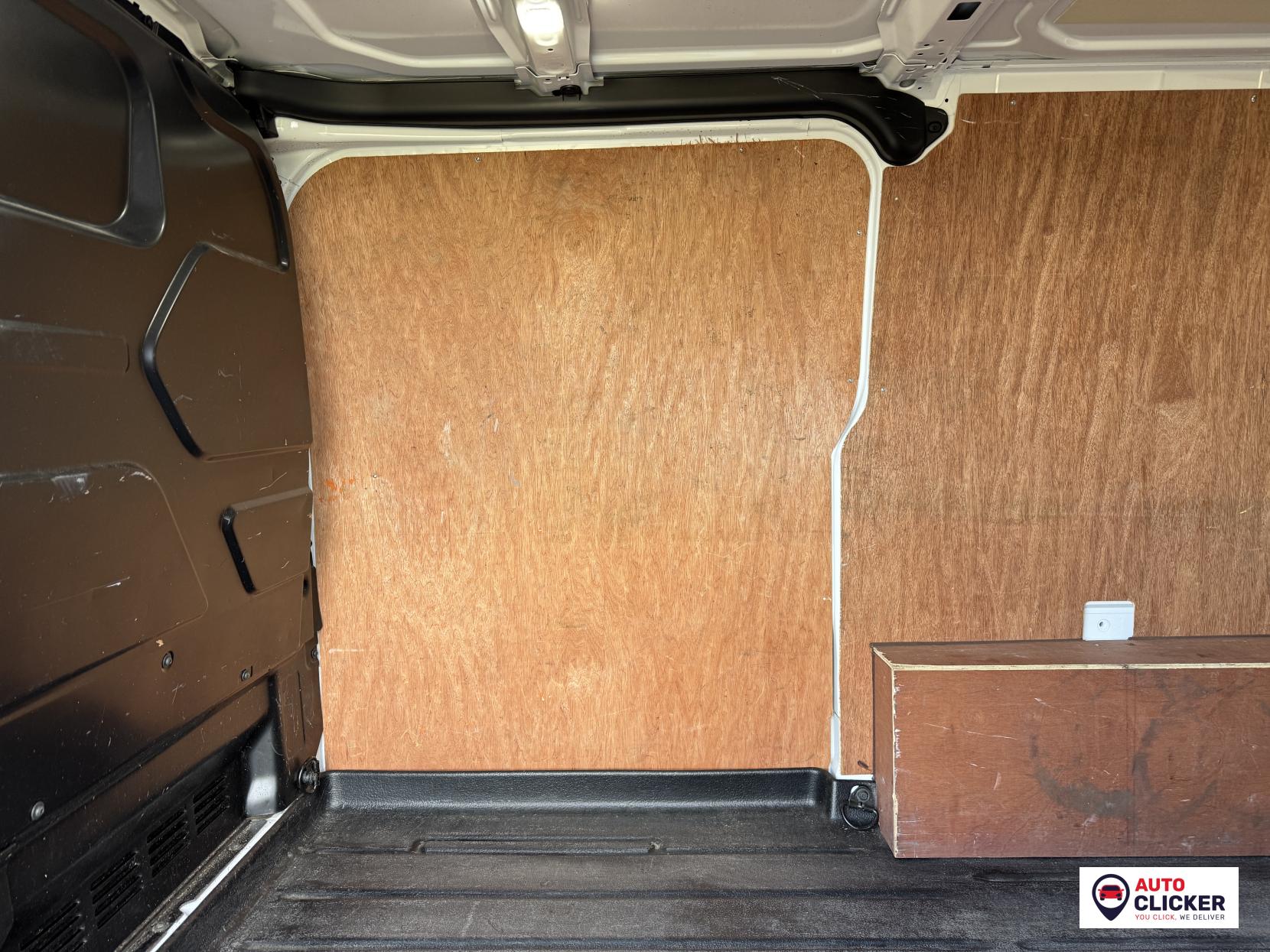Ford Transit Custom 2.0 300 EcoBlue Limited Panel Van 5dr Diesel Auto L1 H1 Euro 6 (s/s) (130 ps)
