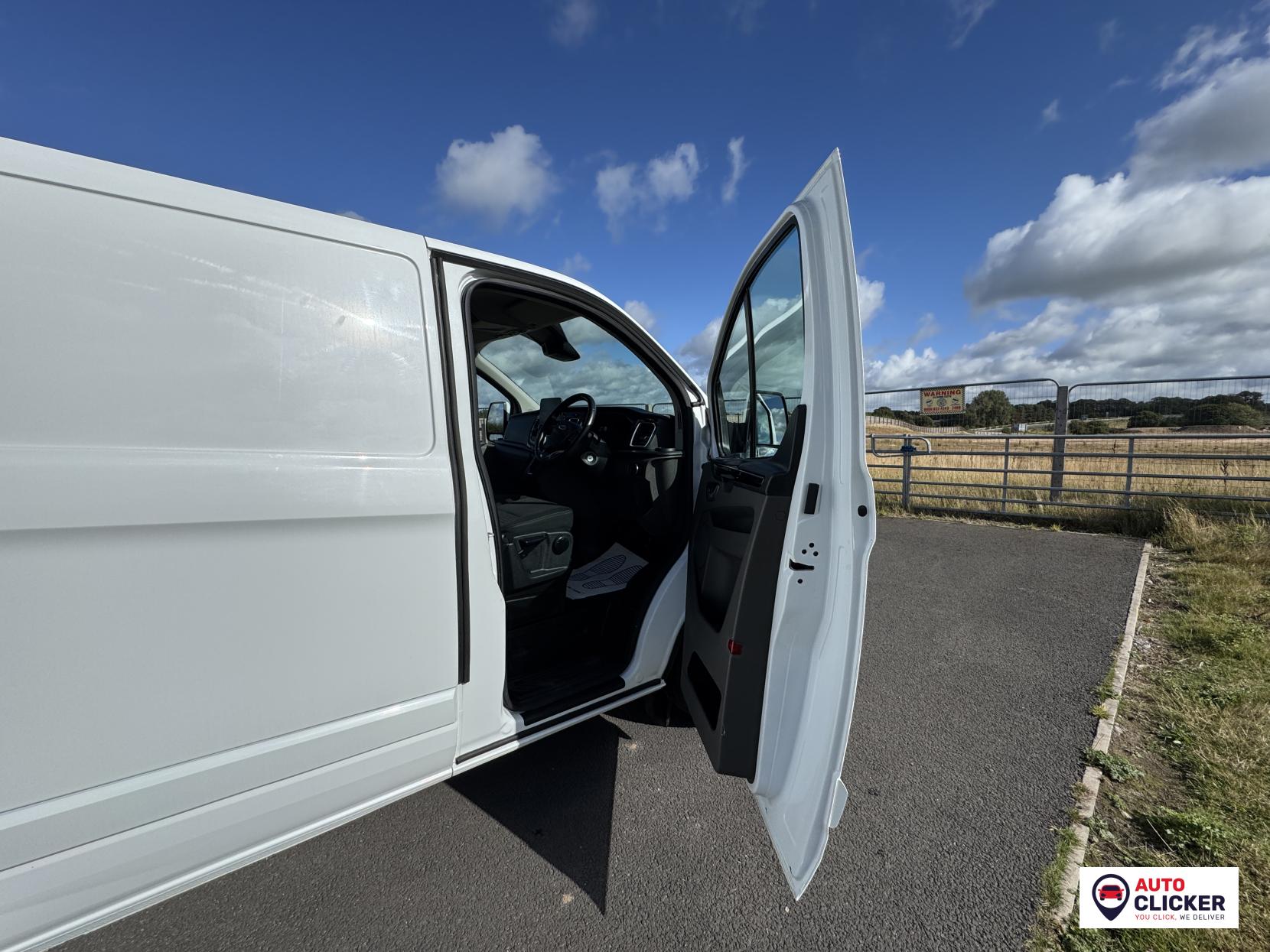 Ford Transit Custom 2.0 300 EcoBlue Limited Panel Van 5dr Diesel Auto L1 H1 Euro 6 (s/s) (130 ps)