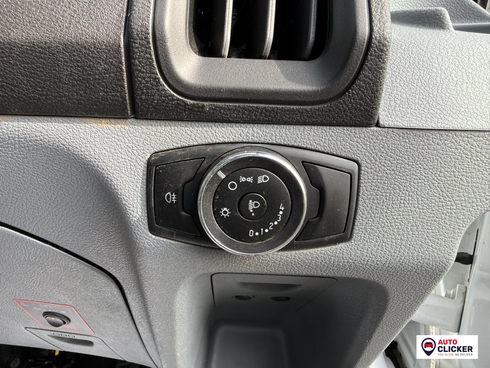 Ford Transit 2.0 350 EcoBlue Chassis Cab 2dr Diesel Manual RWD L4 H1 Euro 6 (130 ps)