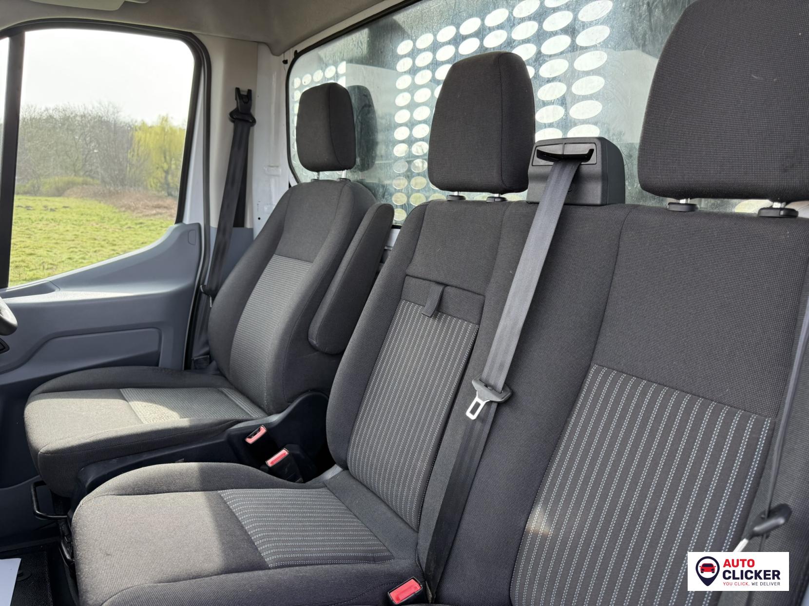 Ford Transit 2.0 350 EcoBlue Chassis Cab 2dr Diesel Manual RWD L4 H1 Euro 6 (130 ps)