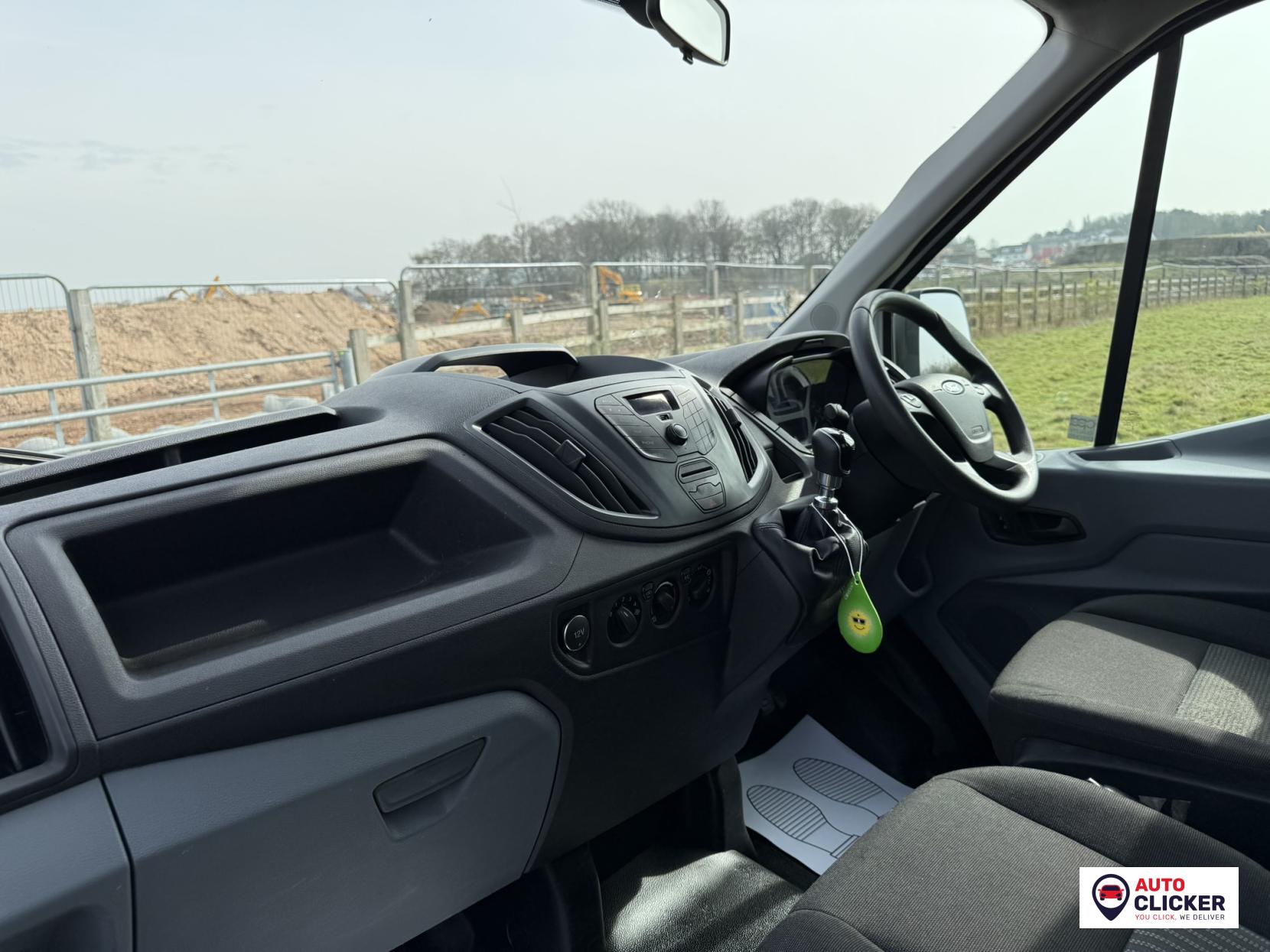 Ford Transit 2.0 350 EcoBlue Chassis Cab 2dr Diesel Manual RWD L4 H1 Euro 6 (130 ps)