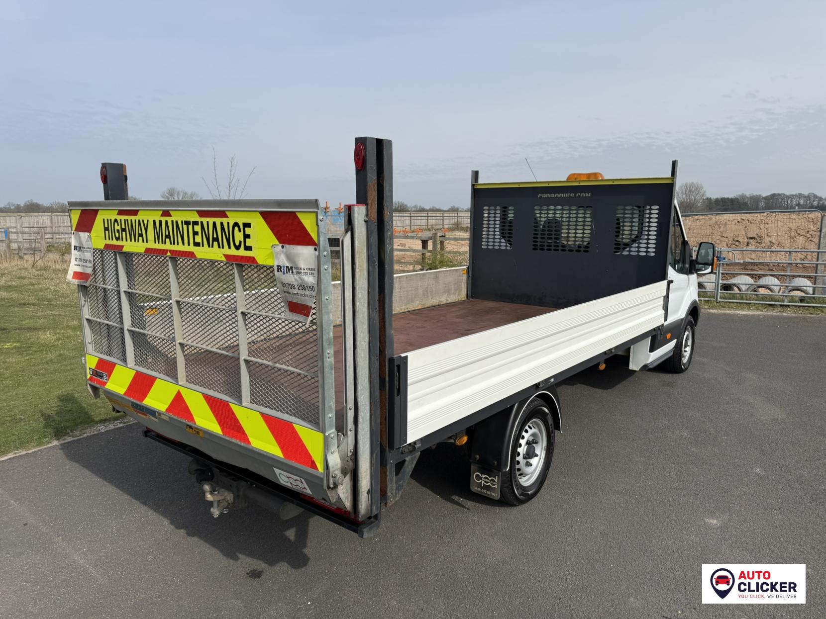 Ford Transit 2.0 350 EcoBlue Chassis Cab 2dr Diesel Manual RWD L4 H1 Euro 6 (130 ps)