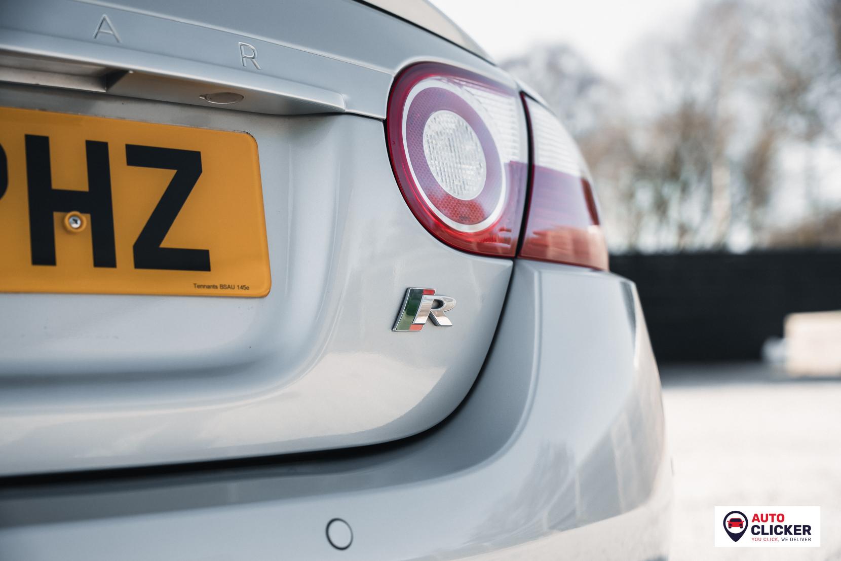 Jaguar XKR 4.2 V8 Coupe 2dr Petrol Auto Euro 4 (420 ps)