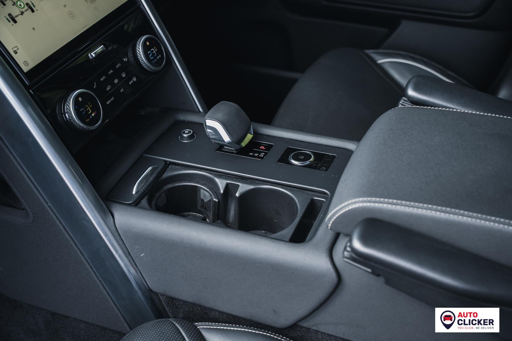 Land Rover Discovery 3.0 D300 MHEV R-Dynamic HSE SUV 5dr Diesel Auto 4WD Euro 6 (s/s) (300 ps)