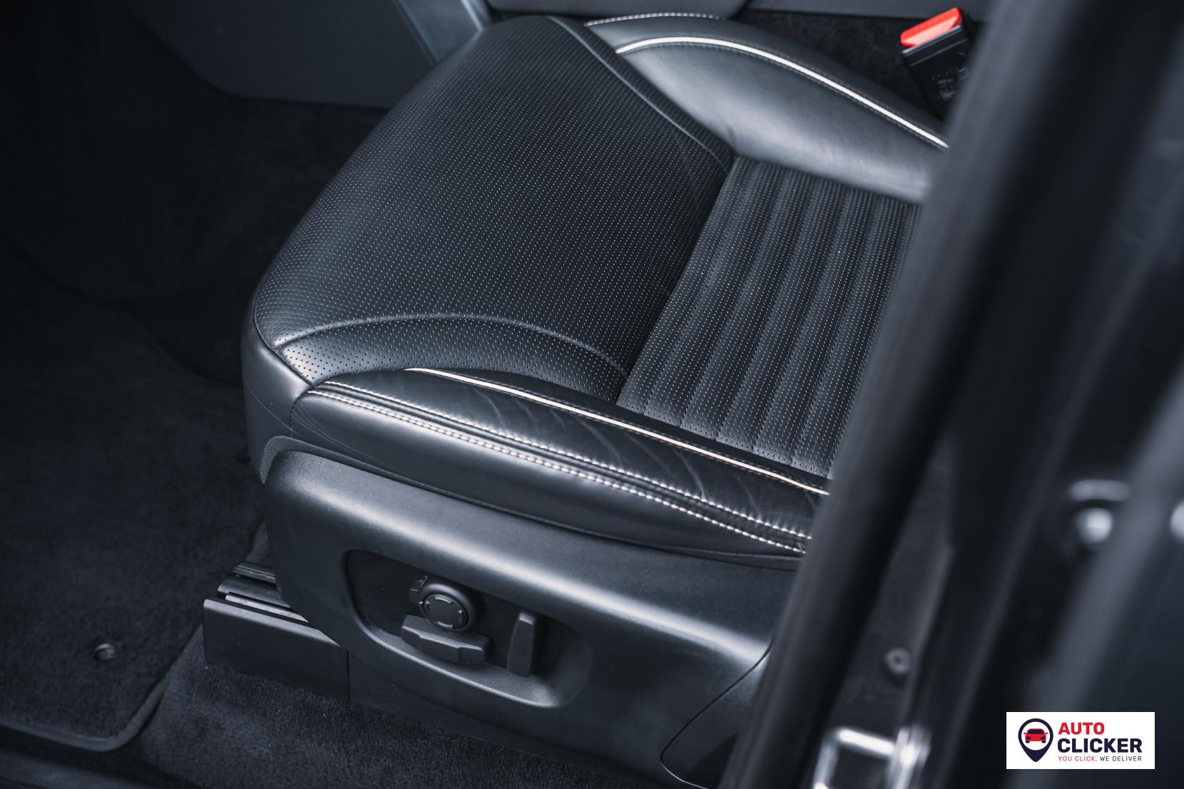 Land Rover Discovery 3.0 D300 MHEV R-Dynamic HSE SUV 5dr Diesel Auto 4WD Euro 6 (s/s) (300 ps)