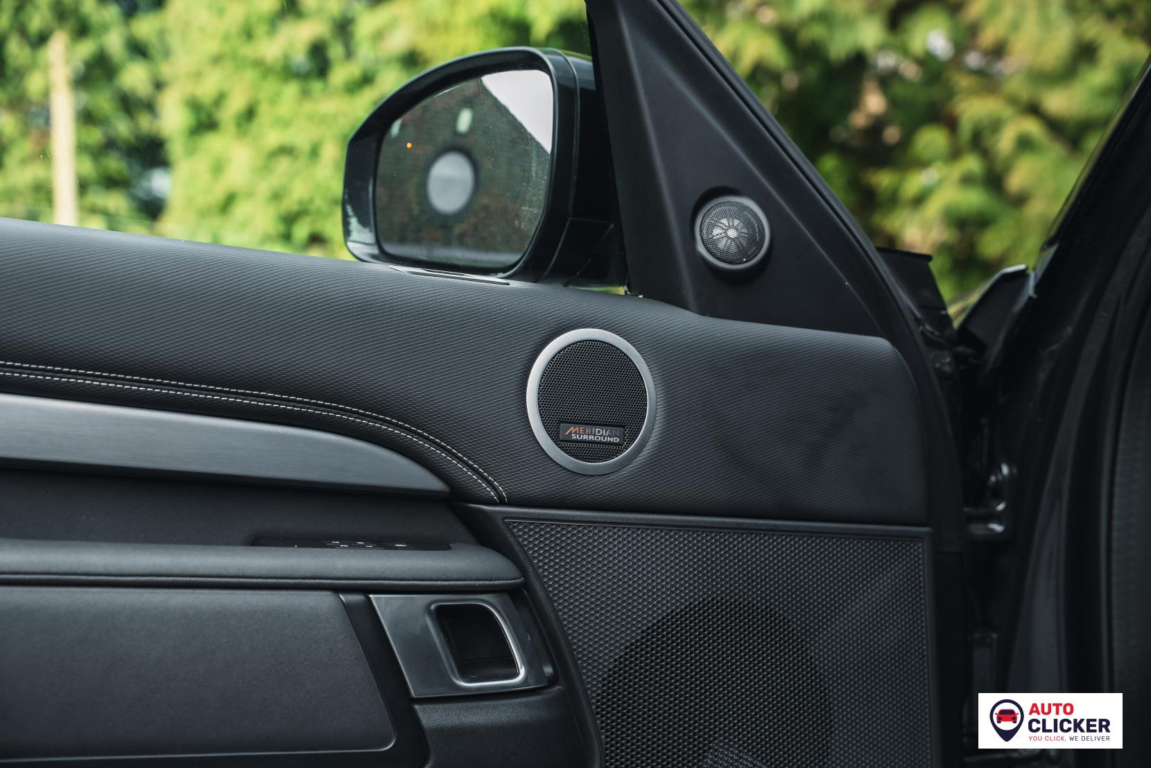 Land Rover Discovery 3.0 D300 MHEV R-Dynamic HSE SUV 5dr Diesel Auto 4WD Euro 6 (s/s) (300 ps)