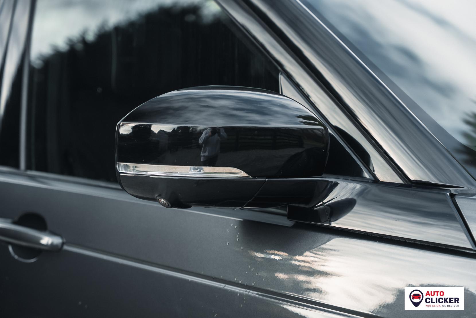 Land Rover Discovery 3.0 D300 MHEV R-Dynamic HSE SUV 5dr Diesel Auto 4WD Euro 6 (s/s) (300 ps)