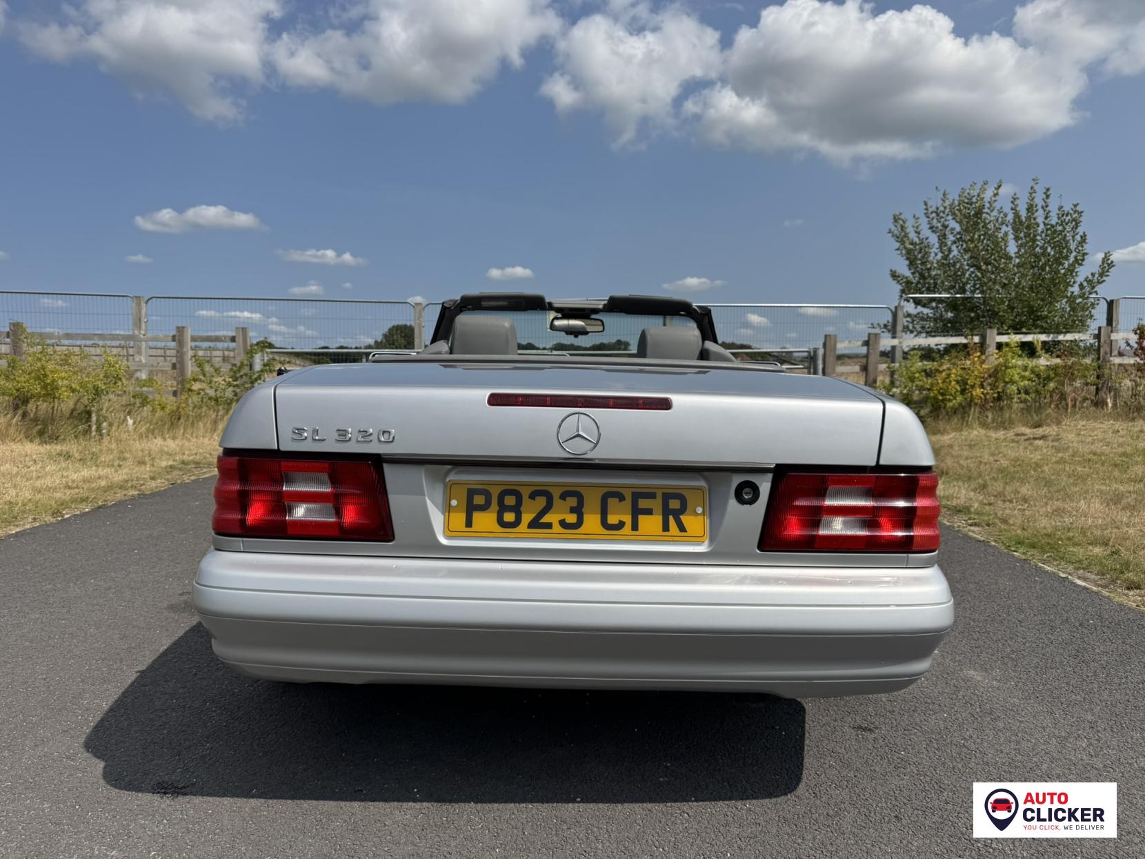 Mercedes-Benz SL 3.2 SL320 Limited Edition Convertible 2dr Petrol Automatic (231 bhp)