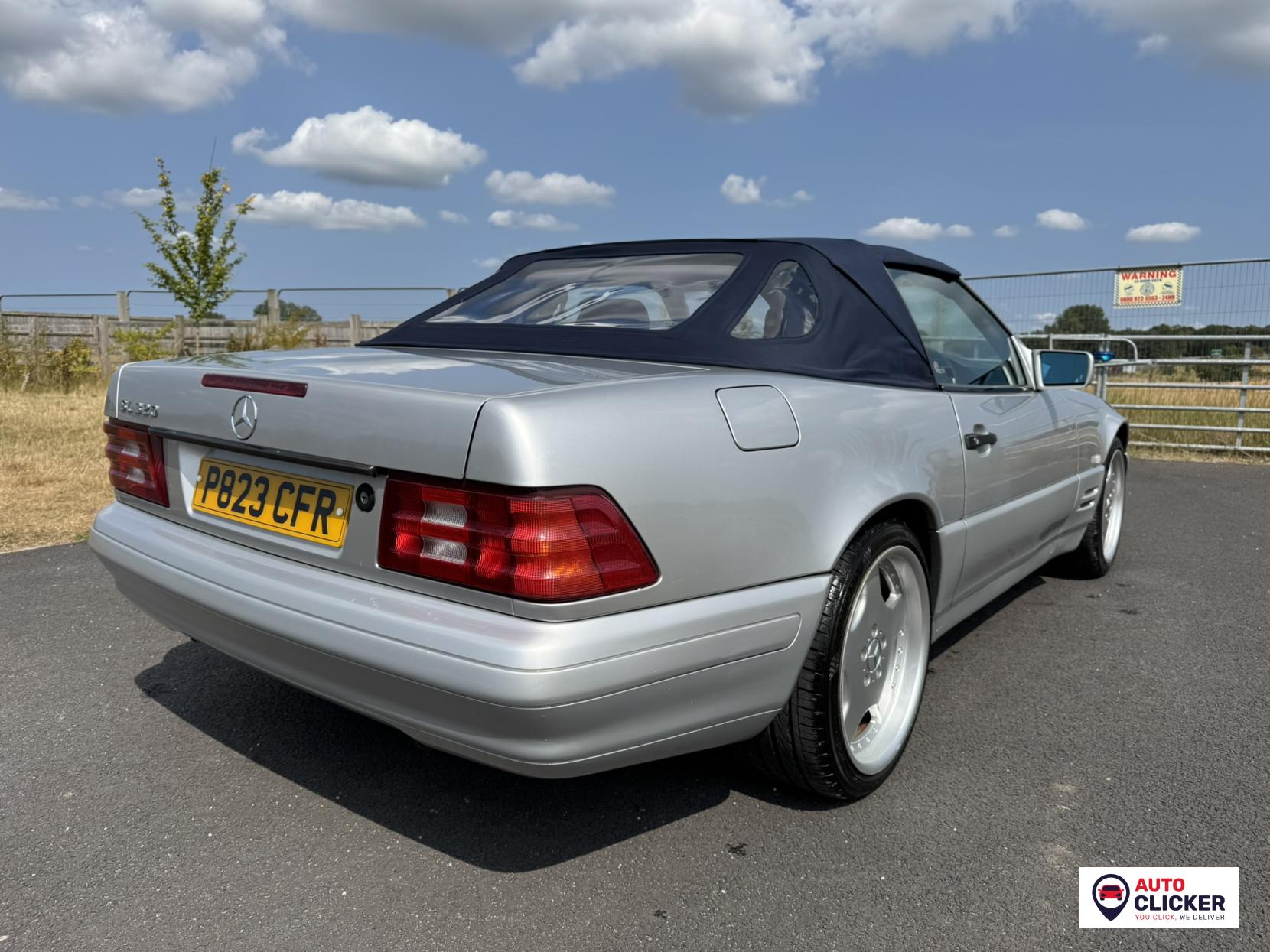 Mercedes-Benz SL 3.2 SL320 Limited Edition Convertible 2dr Petrol Automatic (231 bhp)