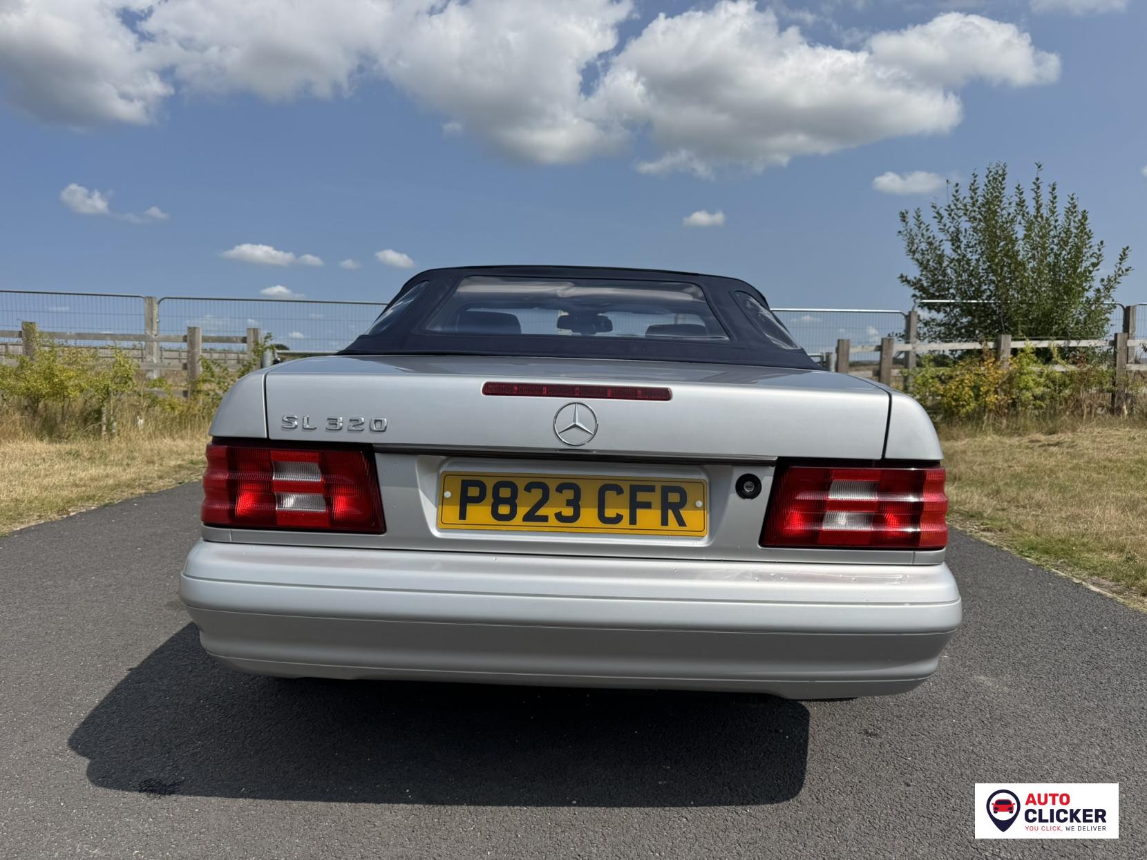 Mercedes-Benz SL 3.2 SL320 Limited Edition Convertible 2dr Petrol Automatic (231 bhp)