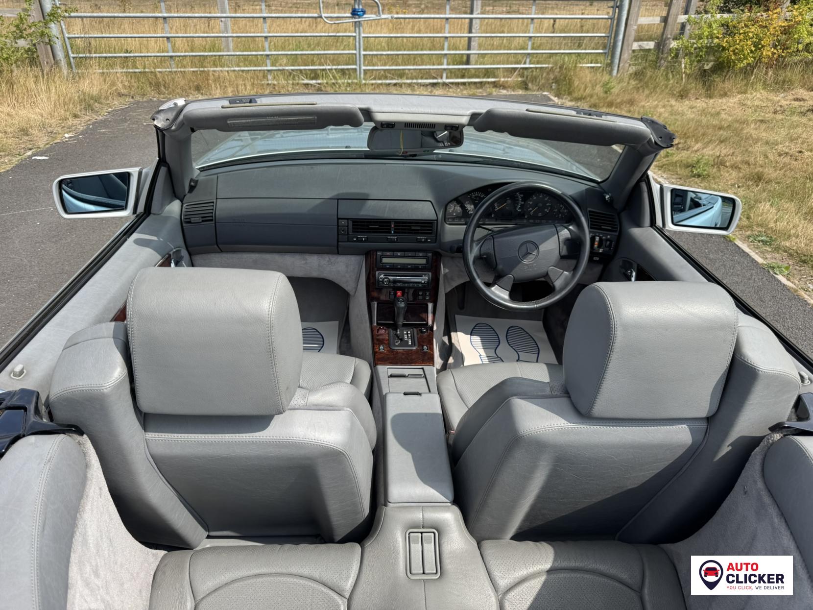 Mercedes-Benz SL 3.2 SL320 Limited Edition Convertible 2dr Petrol Automatic (231 bhp)