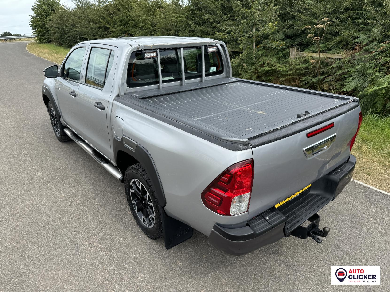 Toyota Hilux 2.4 D-4D Active Pickup Double Cab 4dr Diesel Manual 4WD Euro 6 (150 ps)