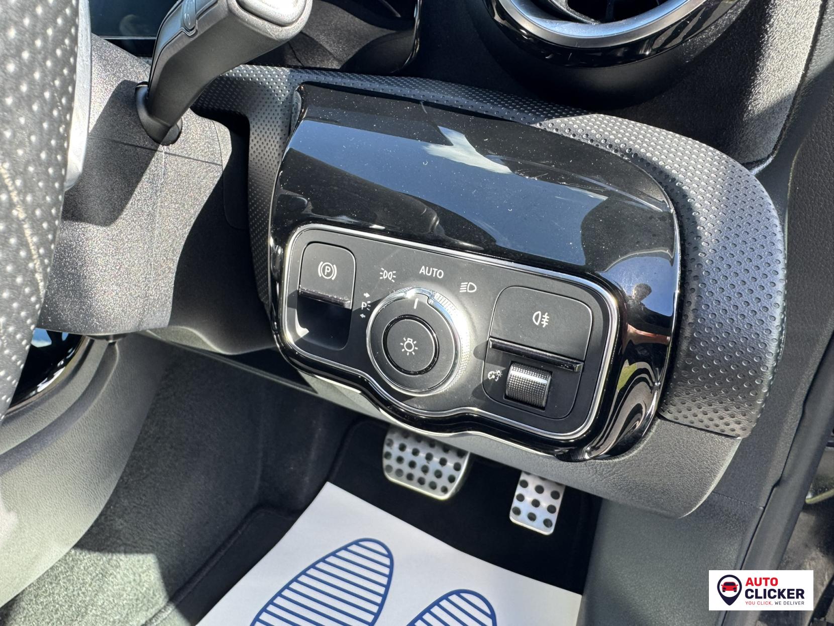 Mercedes-Benz A Class 1.5 A180d AMG Line Hatchback 5dr Diesel 7G-DCT Euro 6 (s/s) (116 ps)