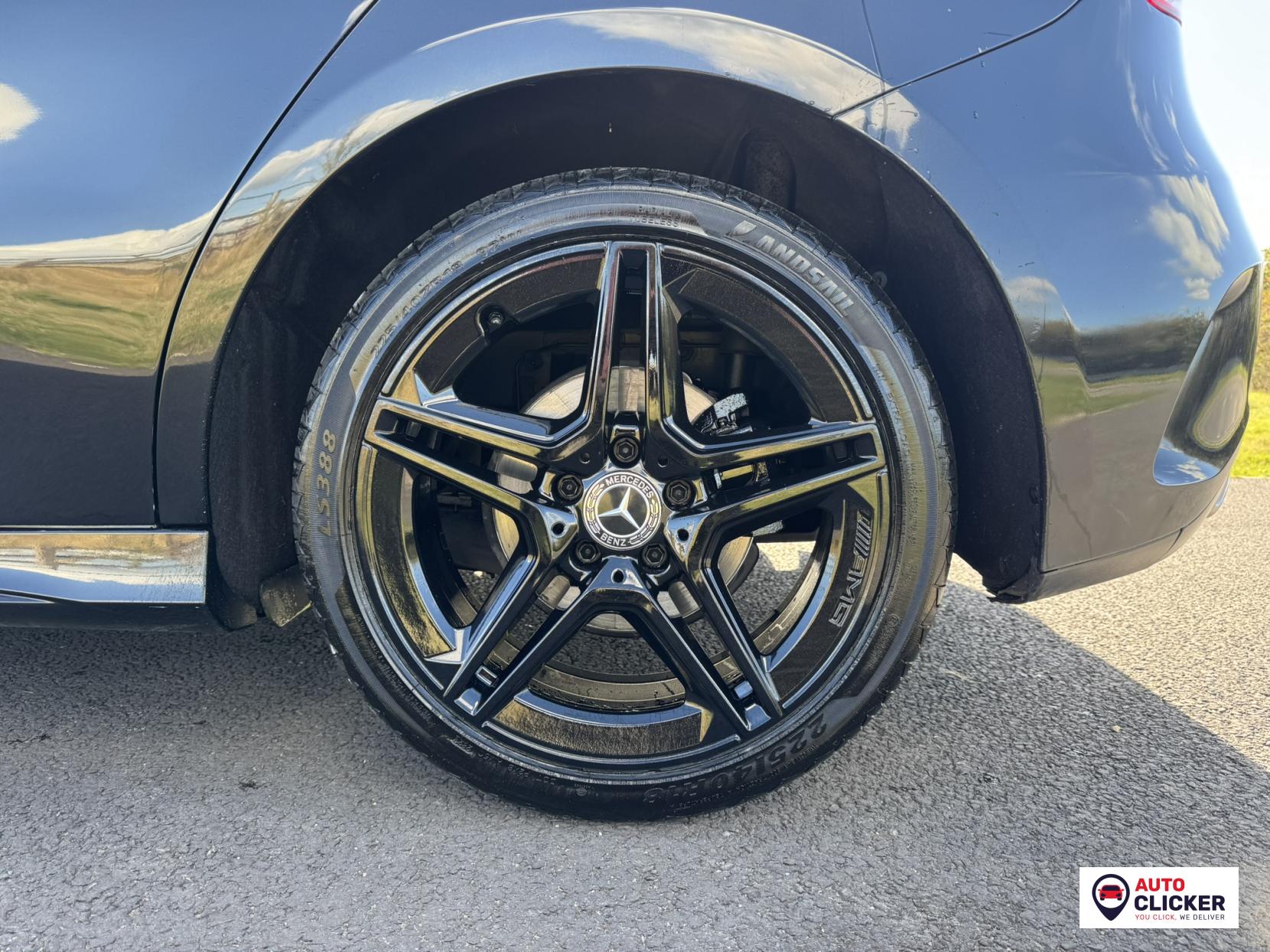 Mercedes-Benz A Class 1.5 A180d AMG Line Hatchback 5dr Diesel 7G-DCT Euro 6 (s/s) (116 ps)