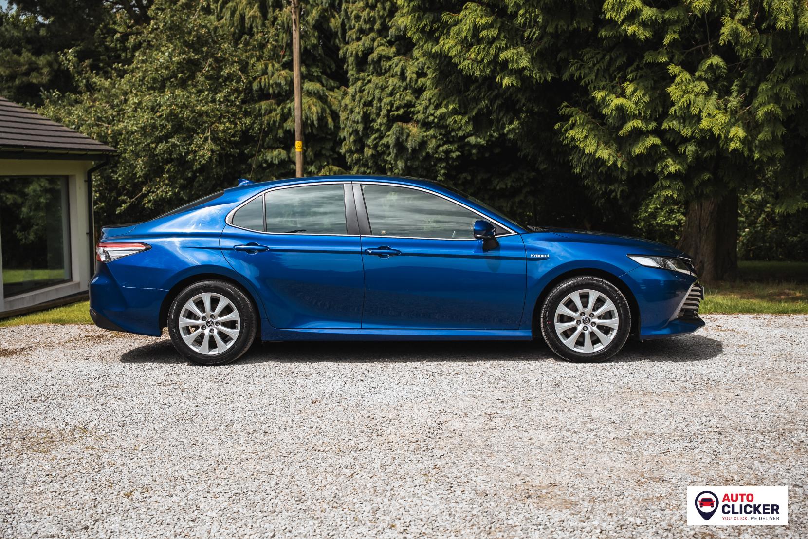 Toyota Camry 2.5 VVT-h Design Saloon 4dr Petrol Hybrid CVT Euro 6 (s/s) (218 ps)