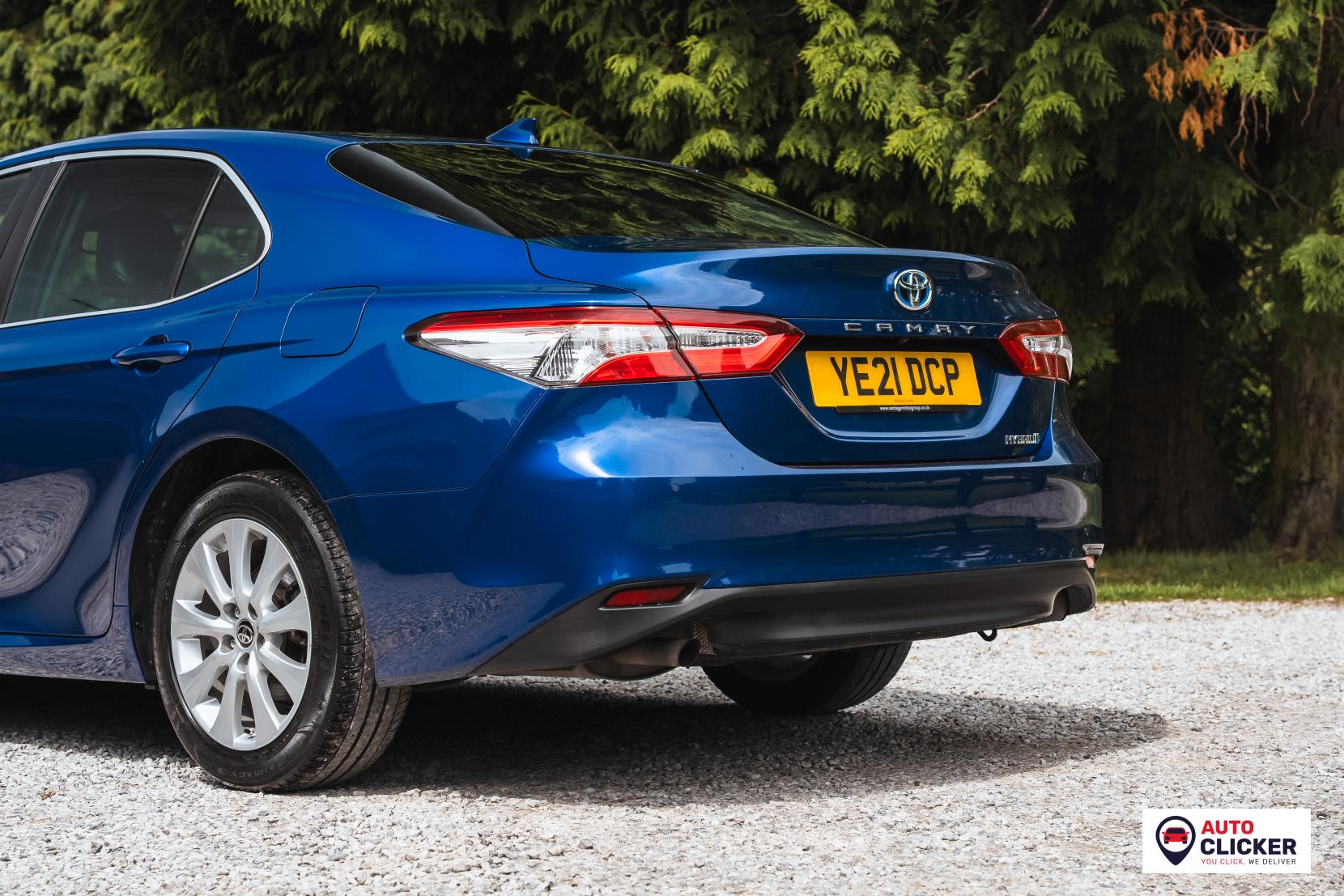 Toyota Camry 2.5 VVT-h Design Saloon 4dr Petrol Hybrid CVT Euro 6 (s/s) (218 ps)