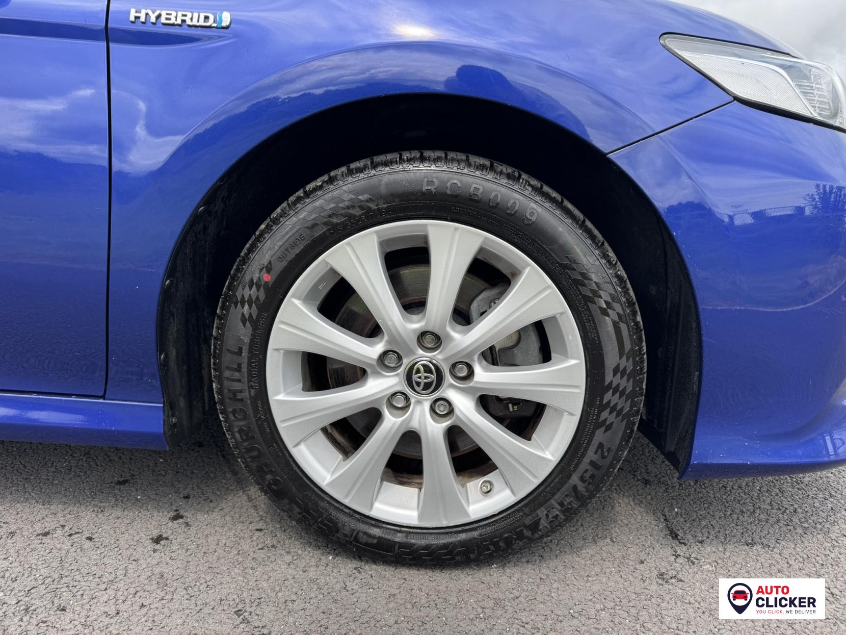 Toyota Camry 2.5 VVT-h Design Saloon 4dr Petrol Hybrid CVT Euro 6 (s/s) (218 ps)