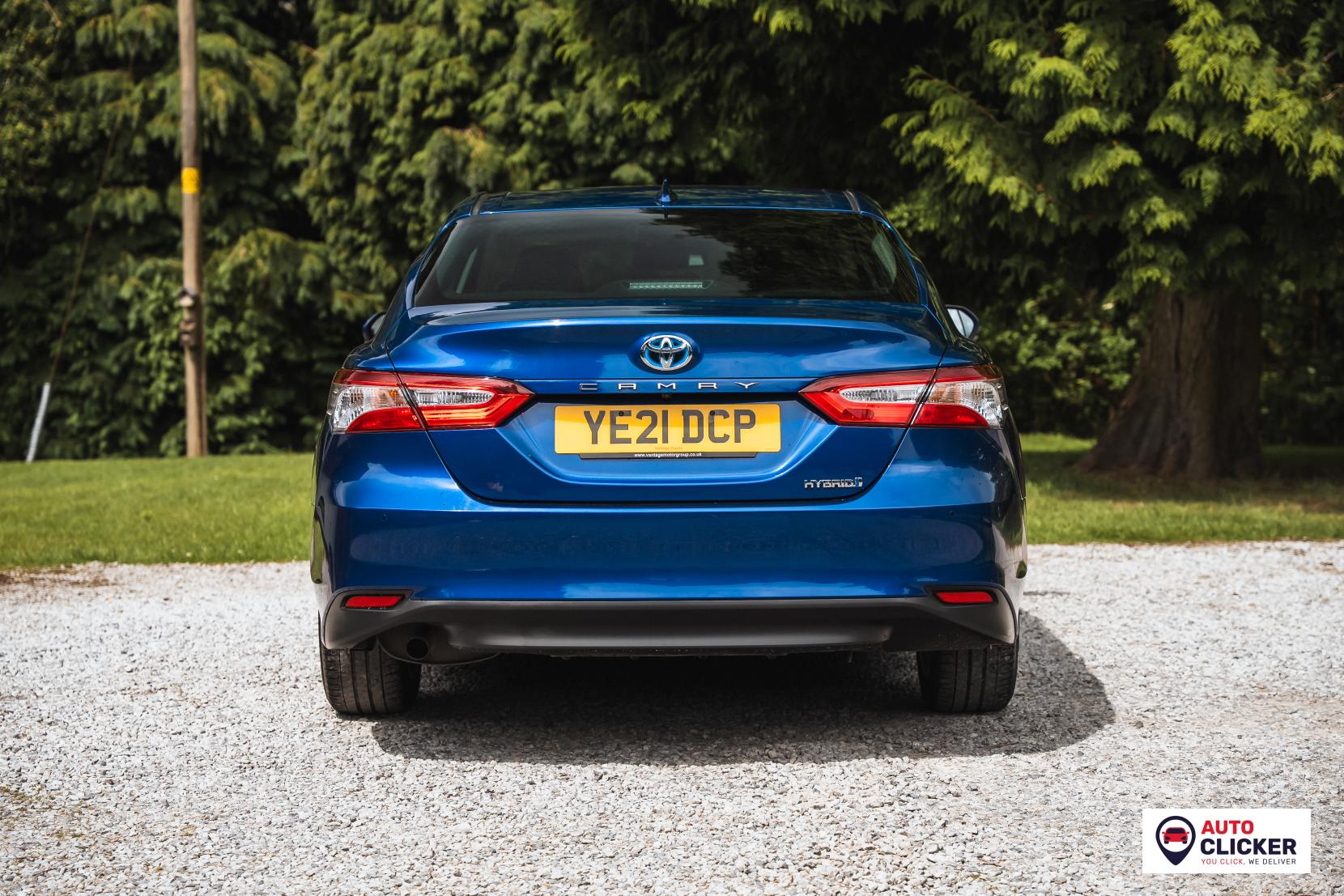 Toyota Camry 2.5 VVT-h Design Saloon 4dr Petrol Hybrid CVT Euro 6 (s/s) (218 ps)