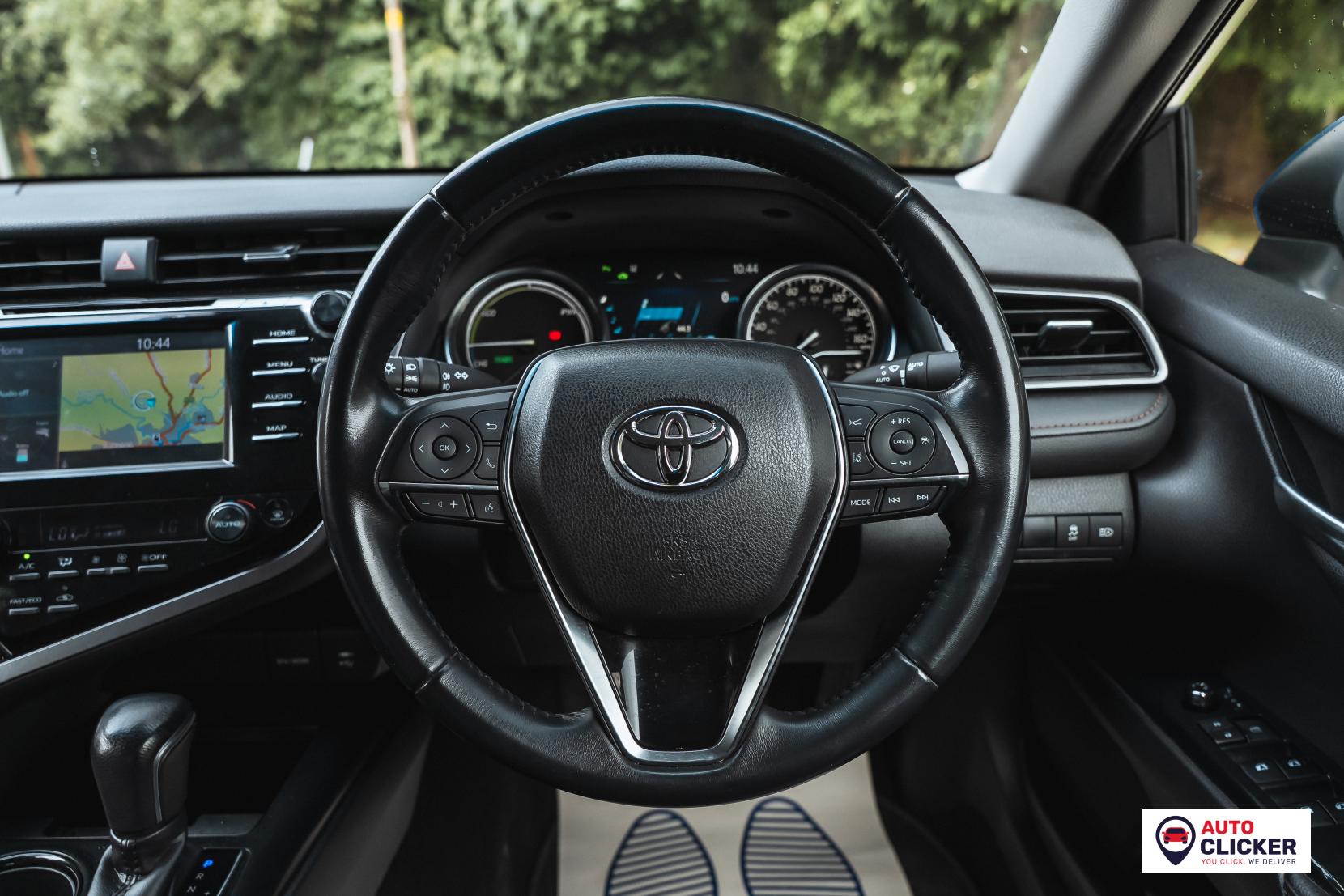 Toyota Camry 2.5 VVT-h Design Saloon 4dr Petrol Hybrid CVT Euro 6 (s/s) (218 ps)