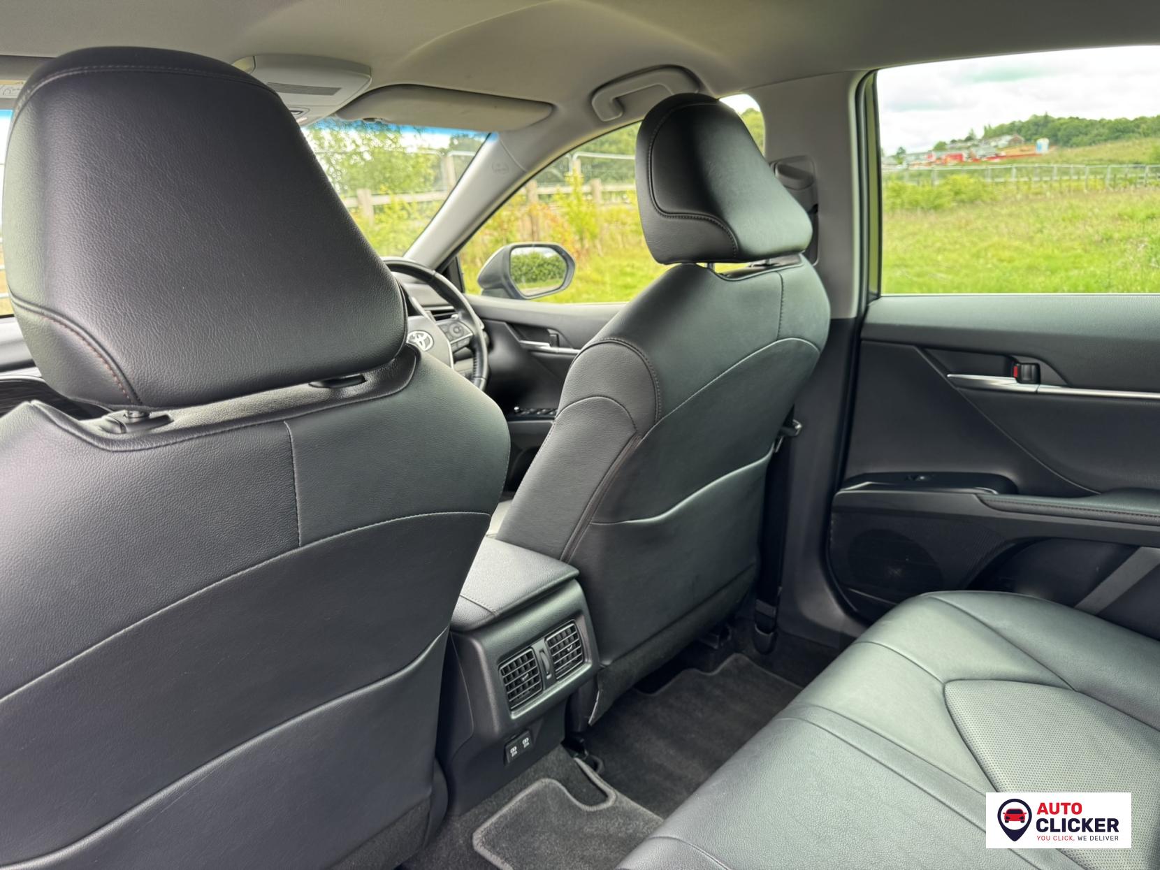 Toyota Camry 2.5 VVT-h Design Saloon 4dr Petrol Hybrid CVT Euro 6 (s/s) (218 ps)