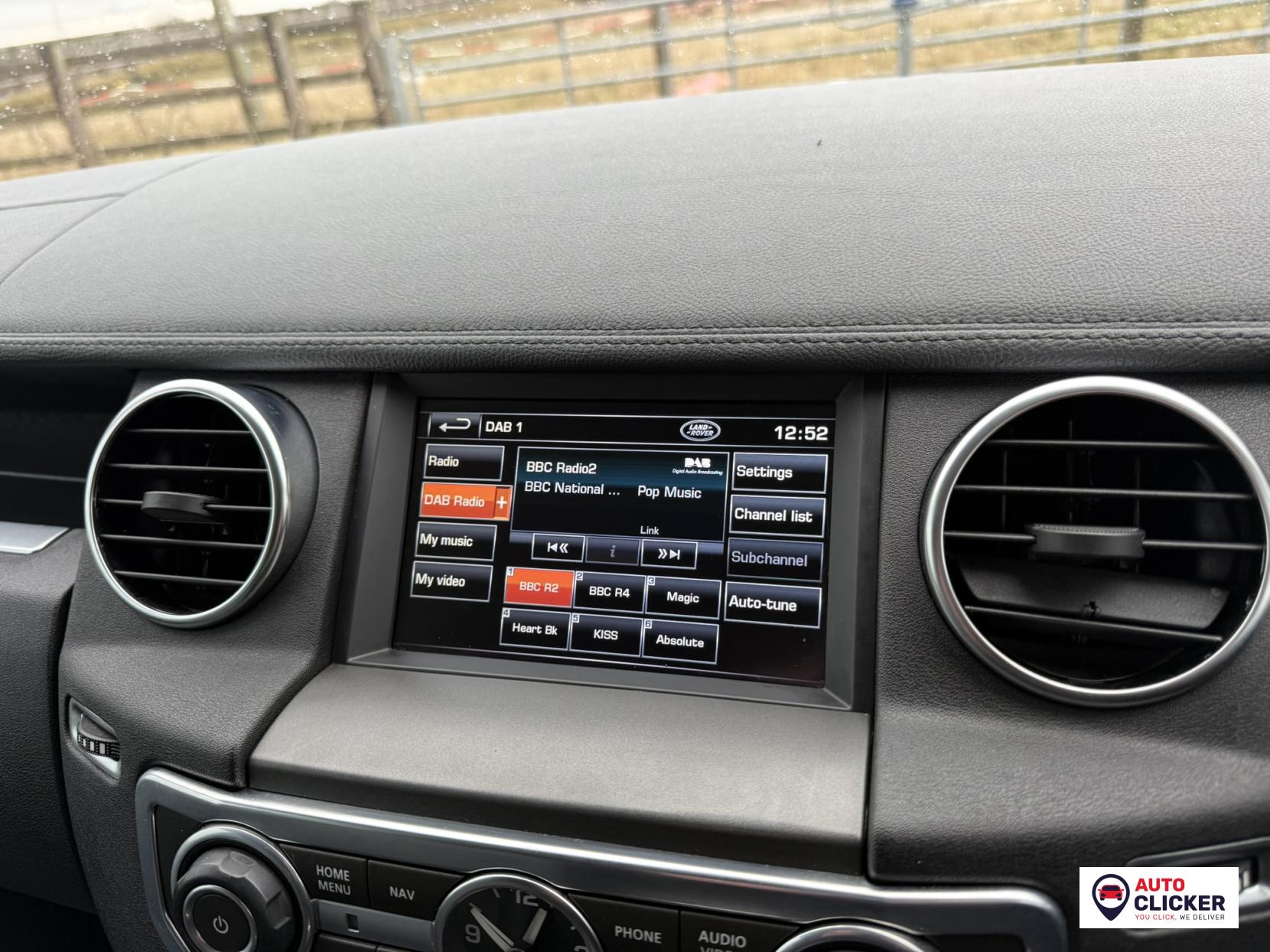 Land Rover Discovery 4 3.0 SD V6 XS SUV 5dr Diesel Auto 4WD Euro 5 (255 bhp)