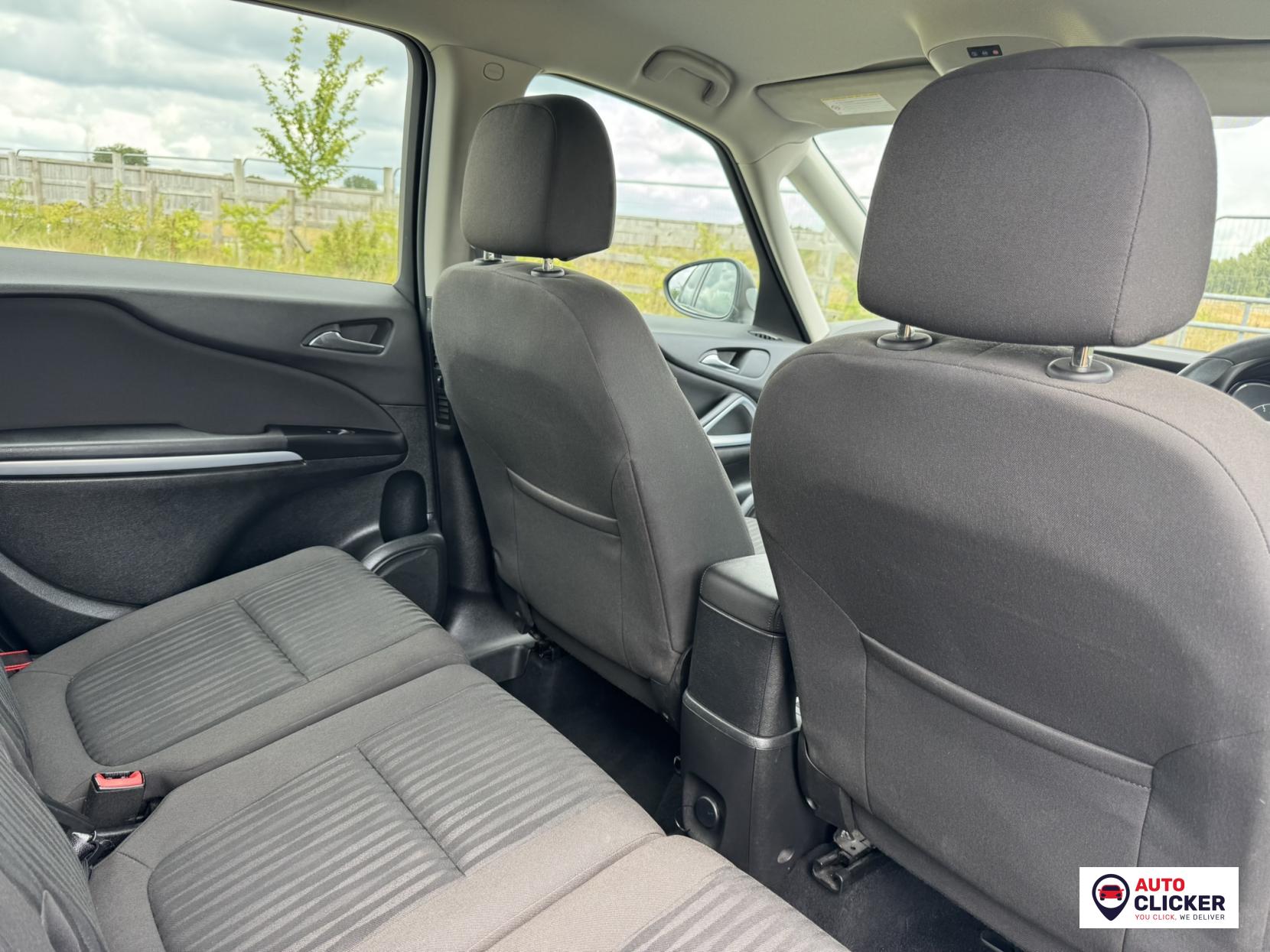 Vauxhall Zafira Tourer 1.6 CDTi ecoFLEX Design MPV 5dr Diesel Manual Euro 6 (s/s) (134 ps)