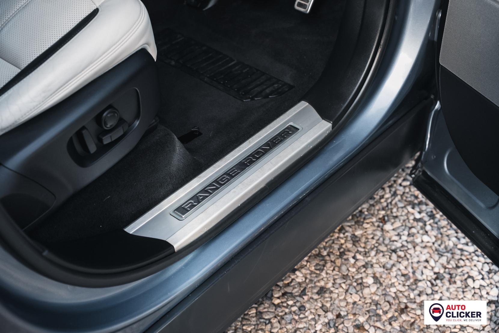 Land Rover Range Rover Sport 2.0 P400e 13.1kWh HSE Dynamic SUV 5dr Petrol Plug-in Hybrid Auto 4WD Euro 6 (s/s) (404 ps)