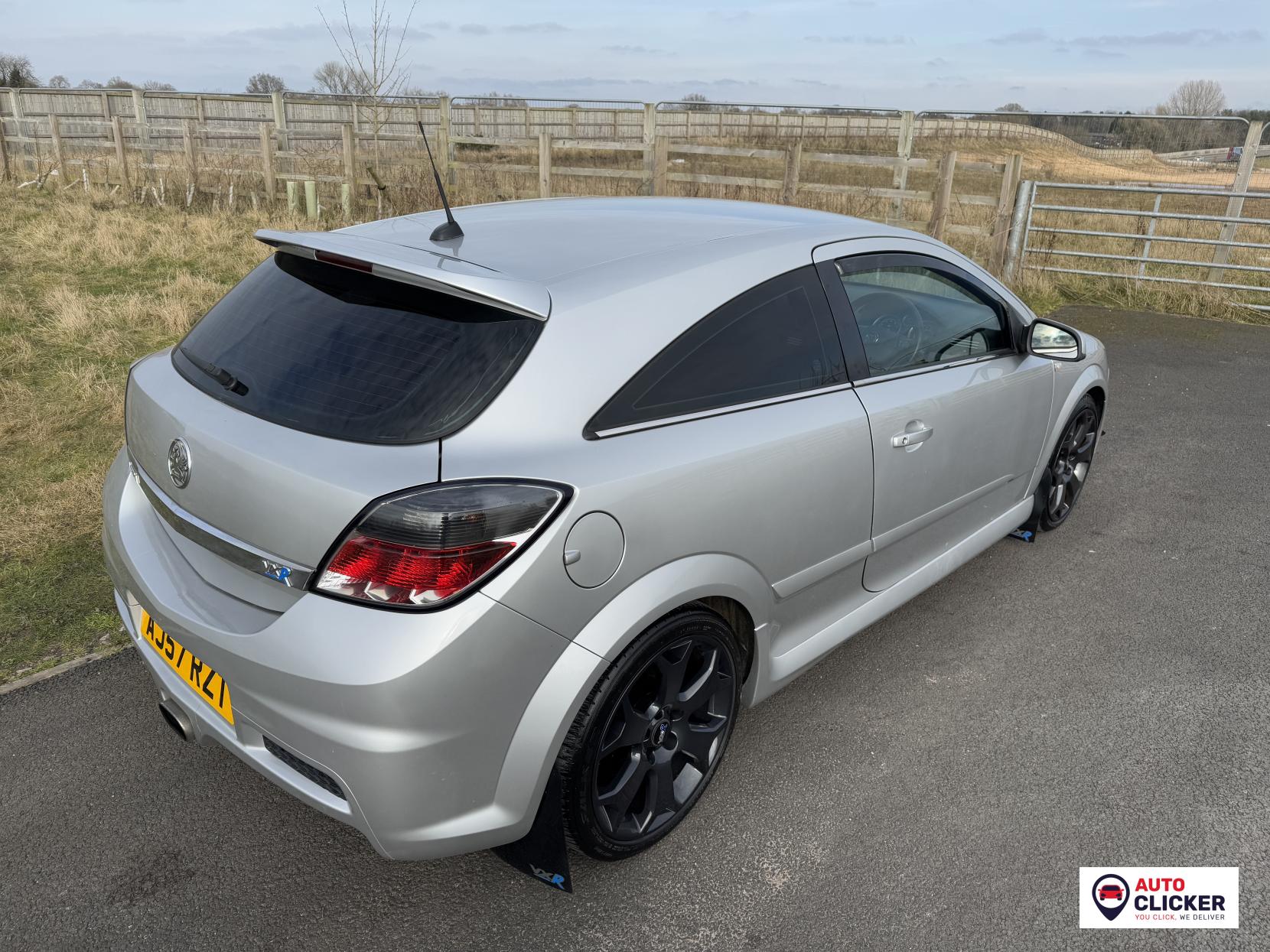 Vauxhall Astra 2.0i 16v VXR Sport Hatch 3dr Petrol Manual (221 g/km, 237 bhp)