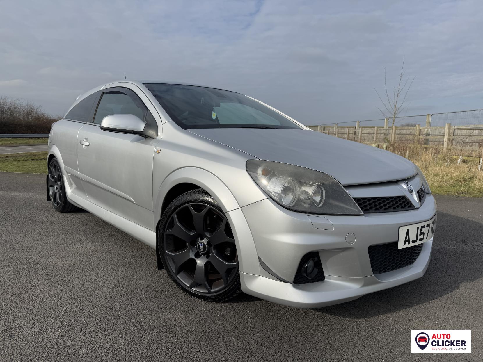 Vauxhall Astra 2.0i 16v VXR Sport Hatch 3dr Petrol Manual (221 g/km, 237 bhp)