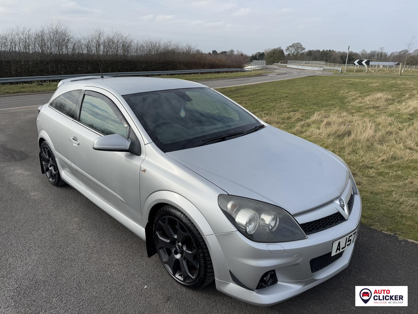 Vauxhall Astra 2.0i 16v VXR Sport Hatch 3dr Petrol Manual (221 g/km, 237 bhp)