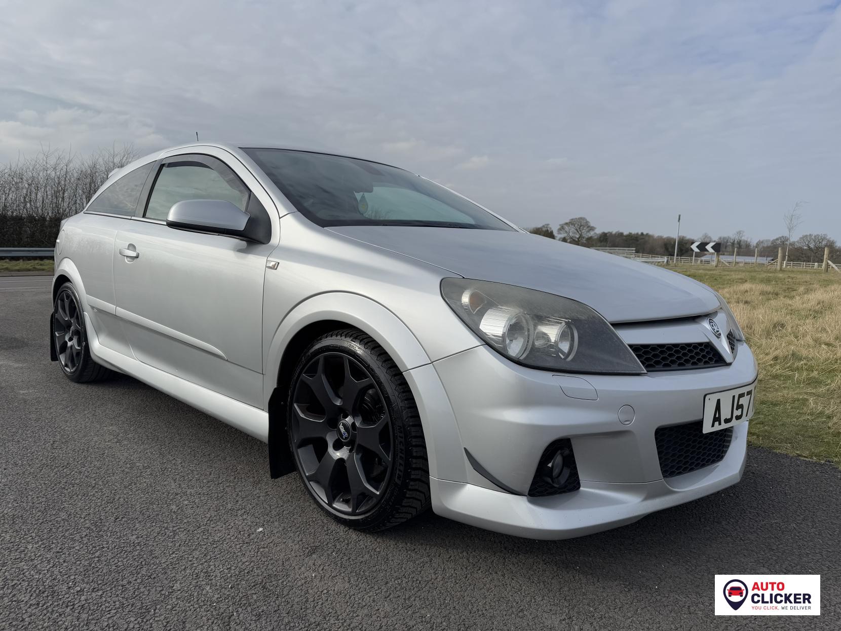 Vauxhall Astra 2.0i 16v VXR Sport Hatch 3dr Petrol Manual (221 g/km, 237 bhp)