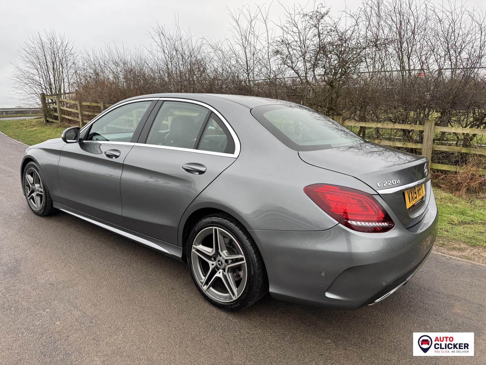 Mercedes-Benz C Class 2.0 C220d AMG Line (Premium) Saloon 4dr Diesel G-Tronic+ Euro 6 (s/s) (194 ps)