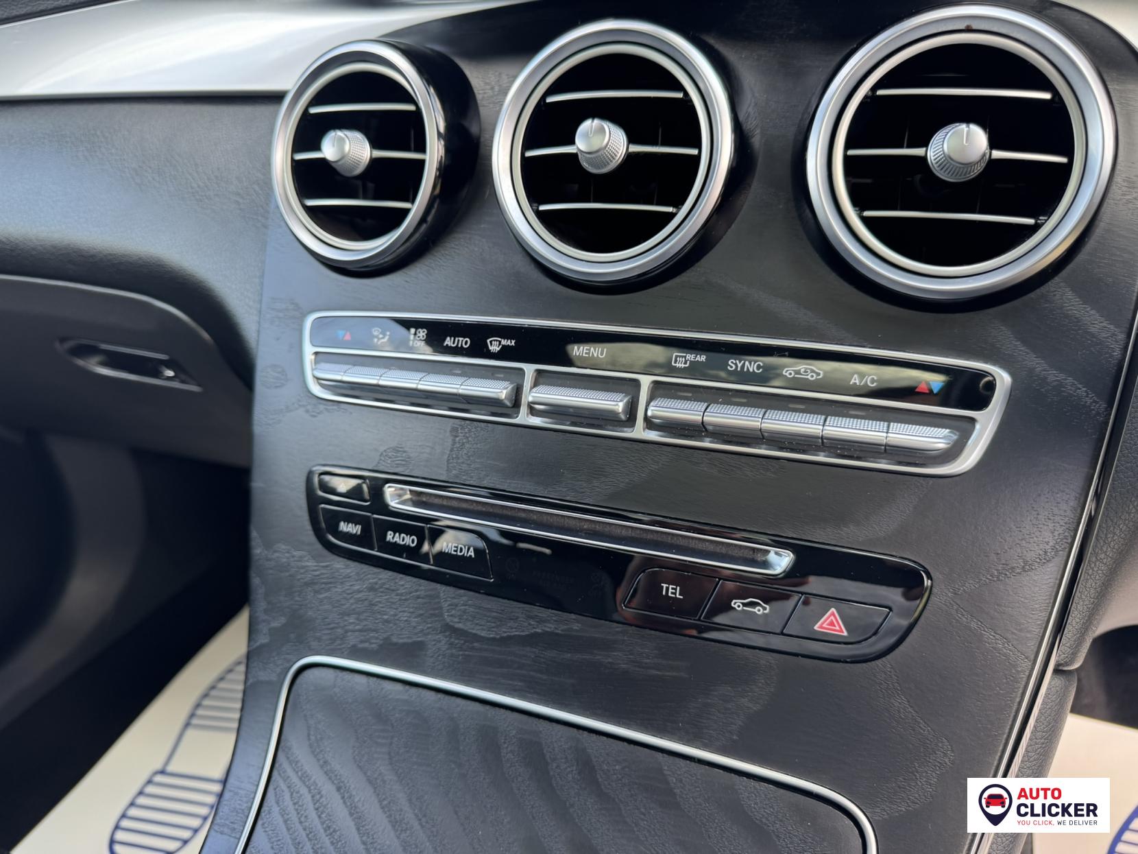 Mercedes-Benz GLC 2.1 GLC250d AMG Line (Premium) SUV 5dr Diesel G-Tronic 4MATIC Euro 6 (s/s) (204 ps)