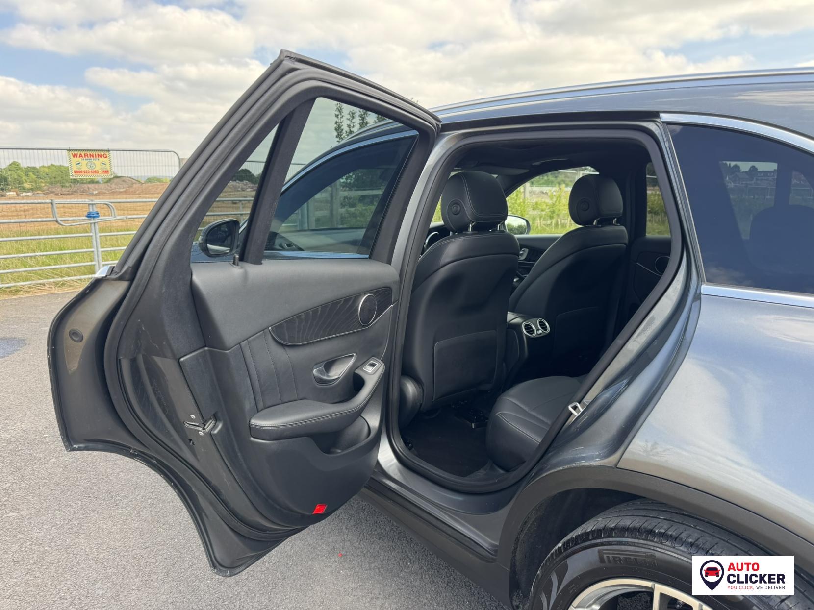 Mercedes-Benz GLC 2.1 GLC250d AMG Line (Premium) SUV 5dr Diesel G-Tronic 4MATIC Euro 6 (s/s) (204 ps)