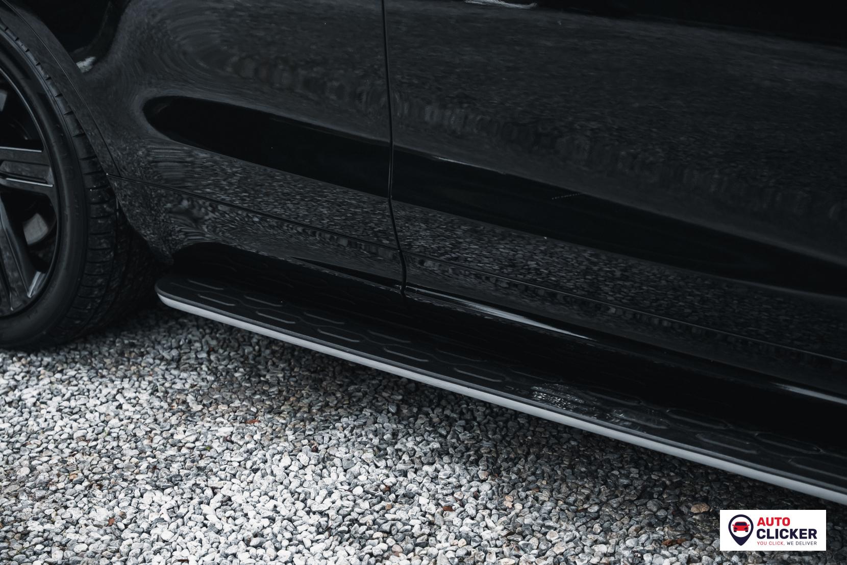 Land Rover Discovery 3.0 D300 MHEV R-Dynamic HSE SUV 5dr Diesel Auto 4WD Euro 6 (s/s) (300 ps)