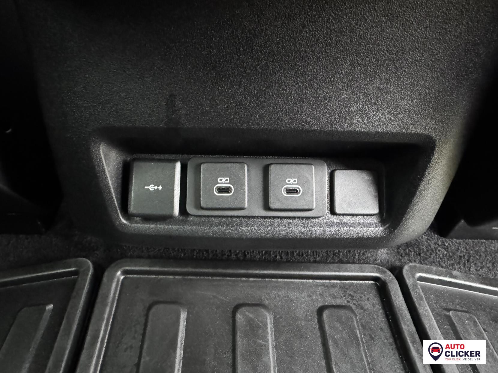 Land Rover Discovery 3.0 D300 MHEV R-Dynamic HSE SUV 5dr Diesel Auto 4WD Euro 6 (s/s) (300 ps)